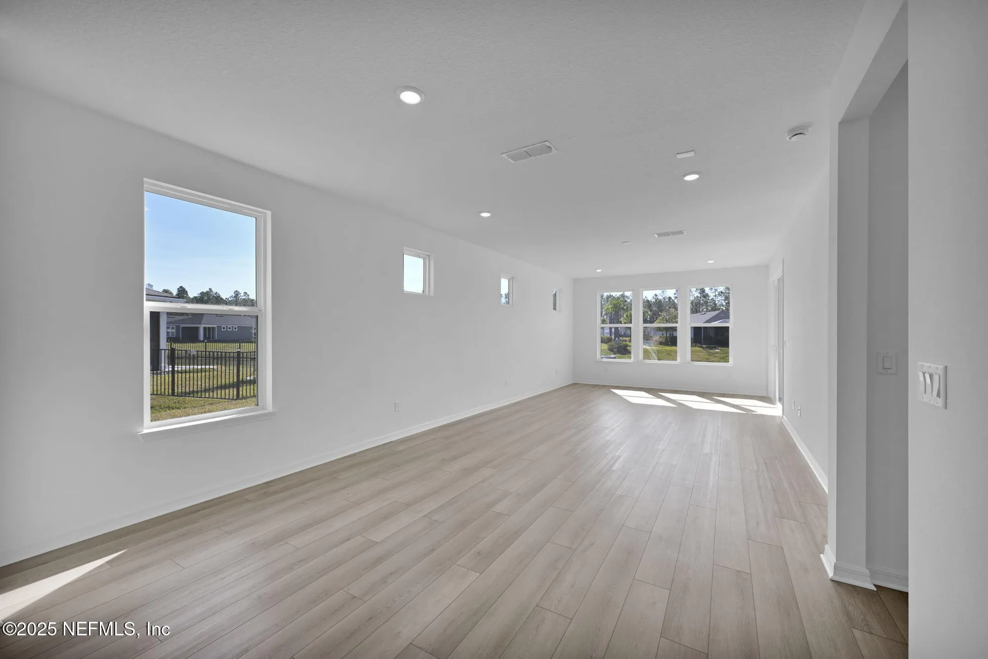 Property Slideshow image 10 of 43 | 531 goodwill ct, Yulee, FL, 32097