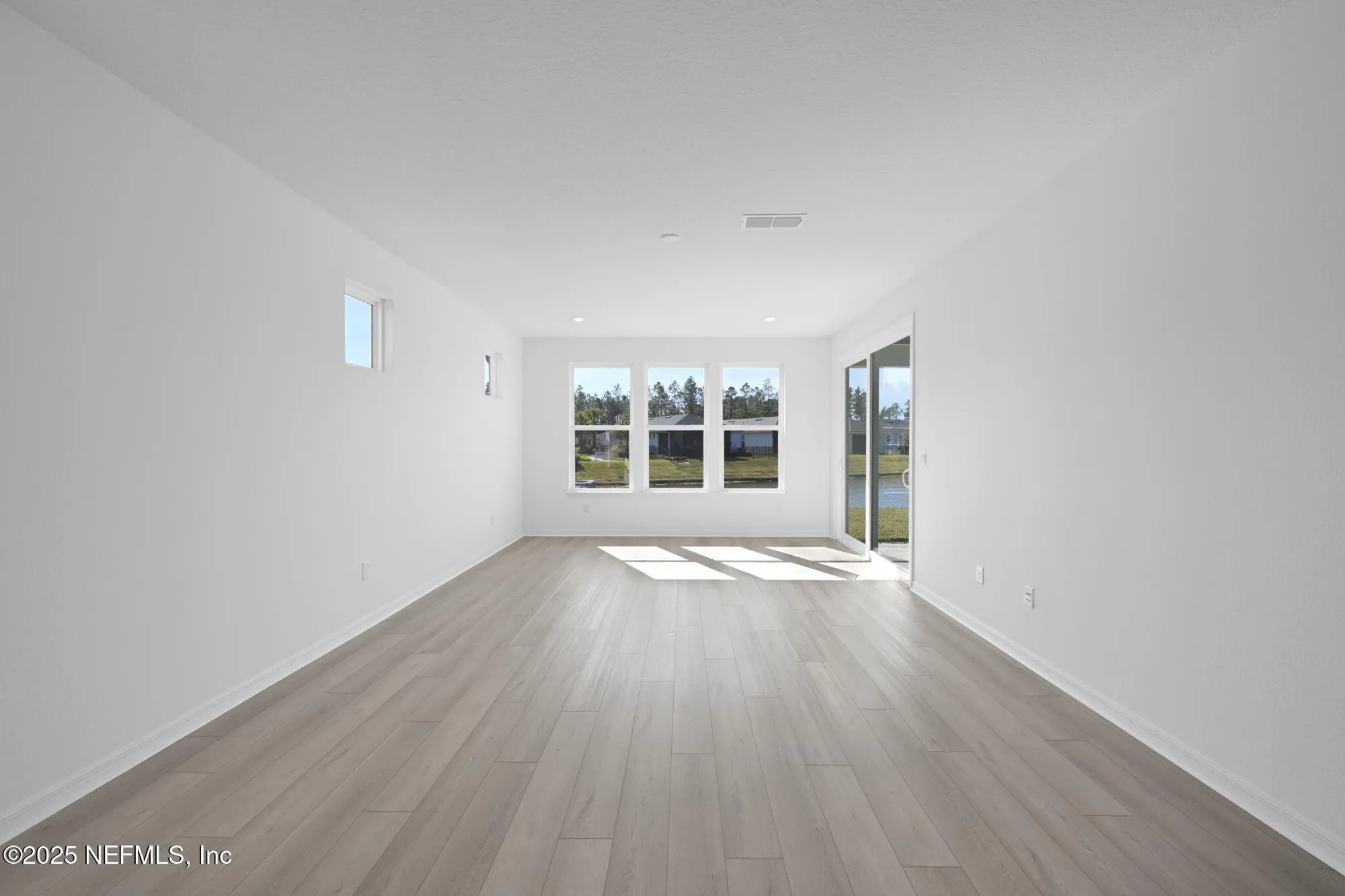 Property Slideshow image 11 of 43 | 531 goodwill ct, Yulee, FL, 32097