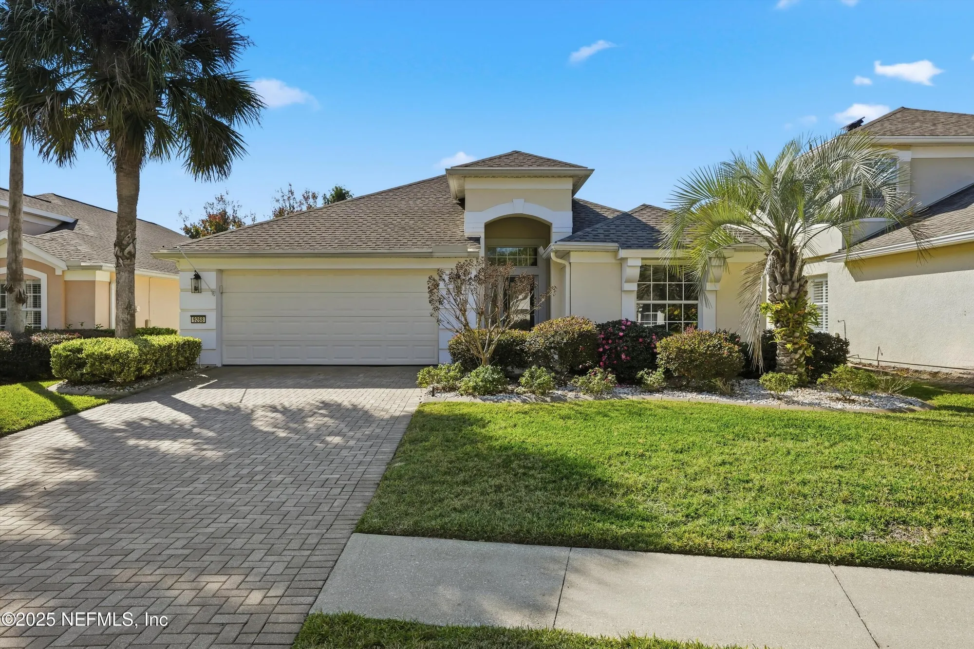 Property Slideshow image 1 of 28 | 9268 waterglen ln, Jacksonville, FL, 32256