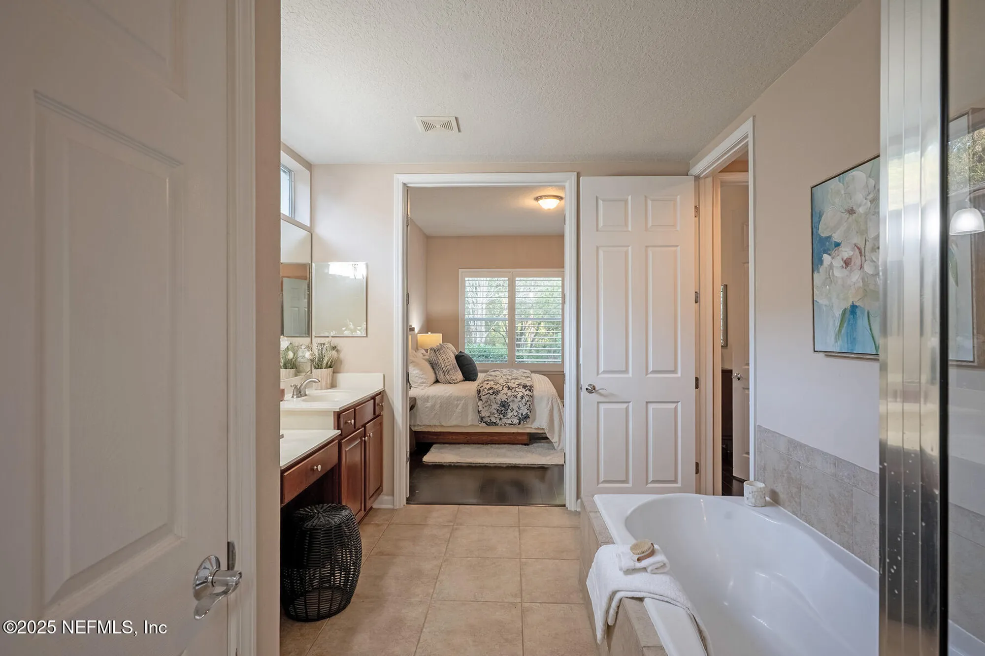 Property Slideshow image 33 of 103 | 9197 sweet berry ct, Jacksonville, FL, 32256