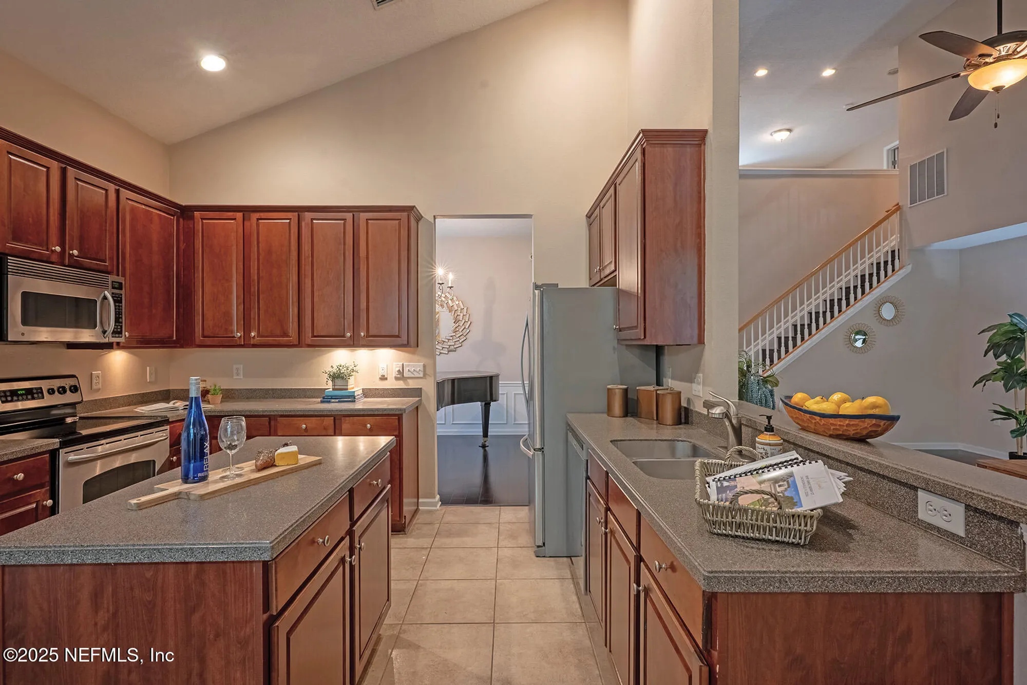 Property Slideshow image 16 of 103 | 9197 sweet berry ct, Jacksonville, FL, 32256