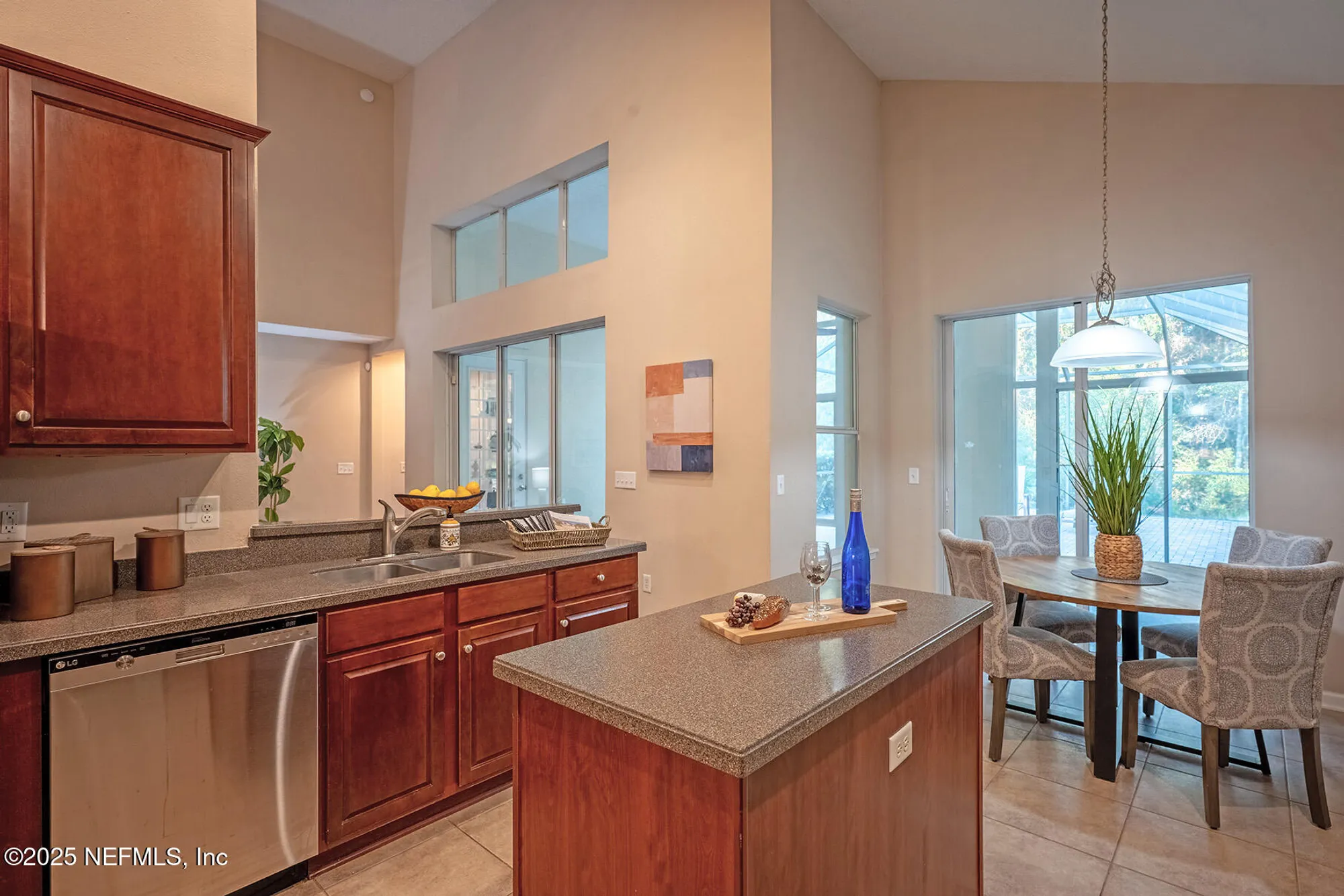 Property Slideshow image 27 of 103 | 9197 sweet berry ct, Jacksonville, FL, 32256