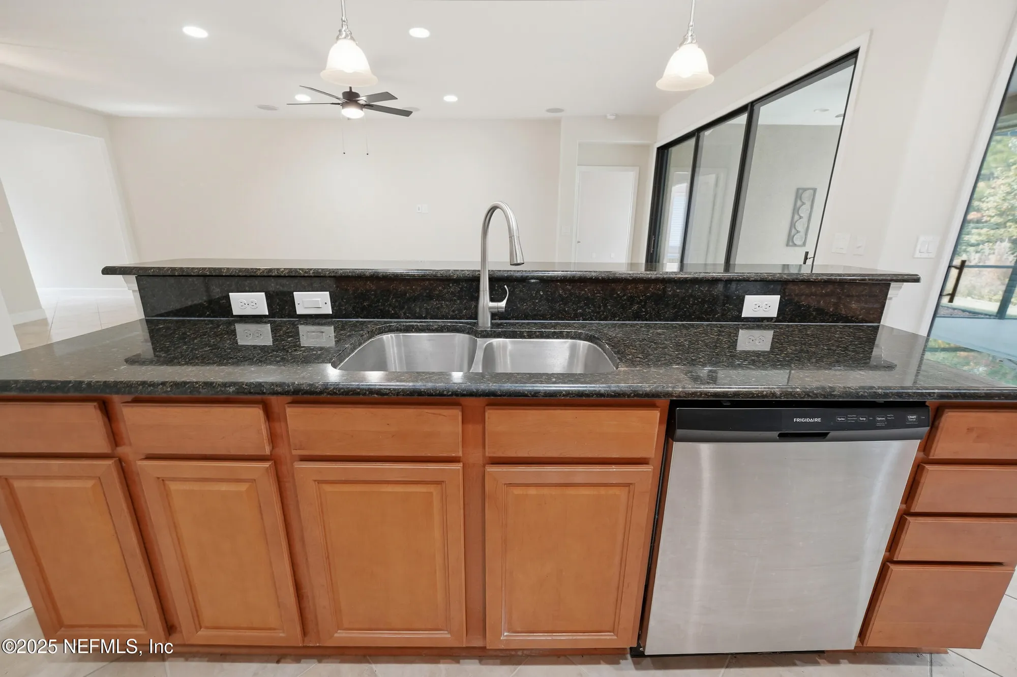 Property Slideshow image 16 of 70 | 724 wandering woods way, Ponte Vedra, FL, 32081