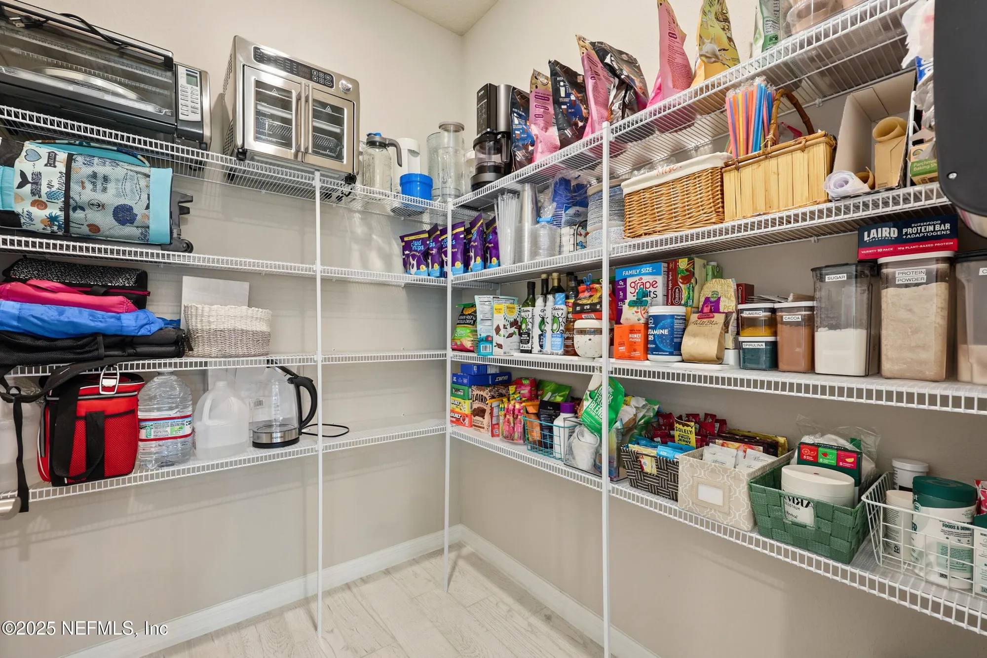 Property Slideshow image 16 of 55 | 11130 town view ct, Jacksonville, FL, 32256