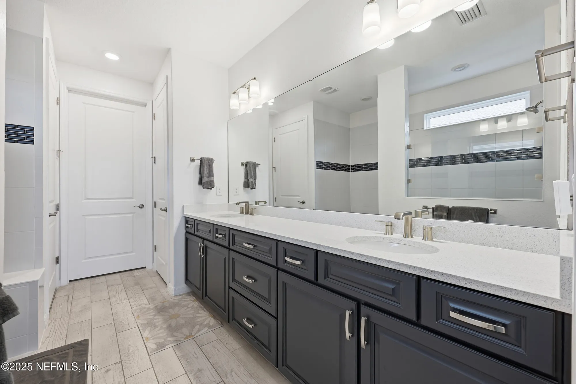 Property Slideshow image 20 of 55 | 11130 town view ct, Jacksonville, FL, 32256