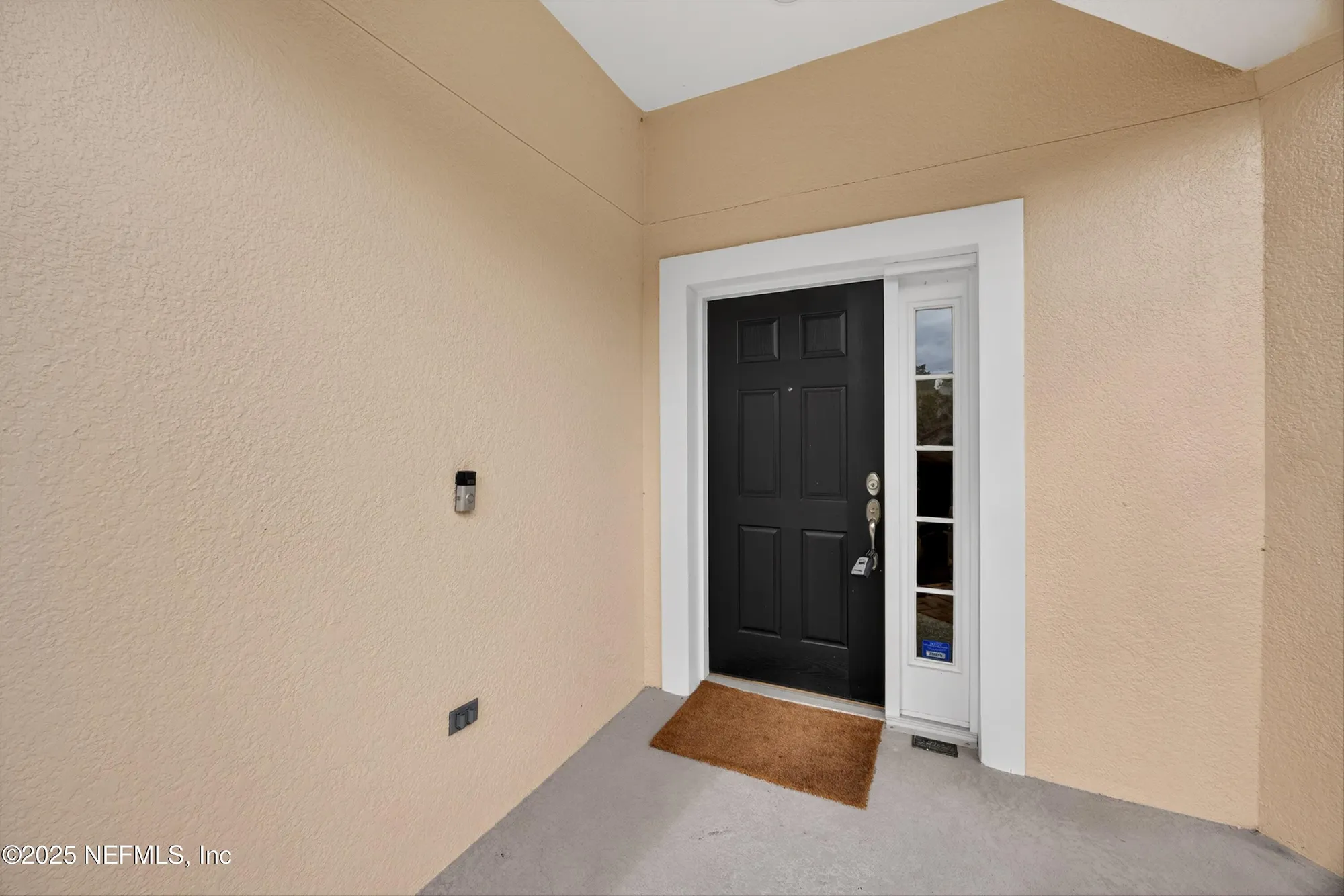 Property Slideshow image 4 of 50 | 9133 sweet tree trl, Jacksonville, FL, 32256