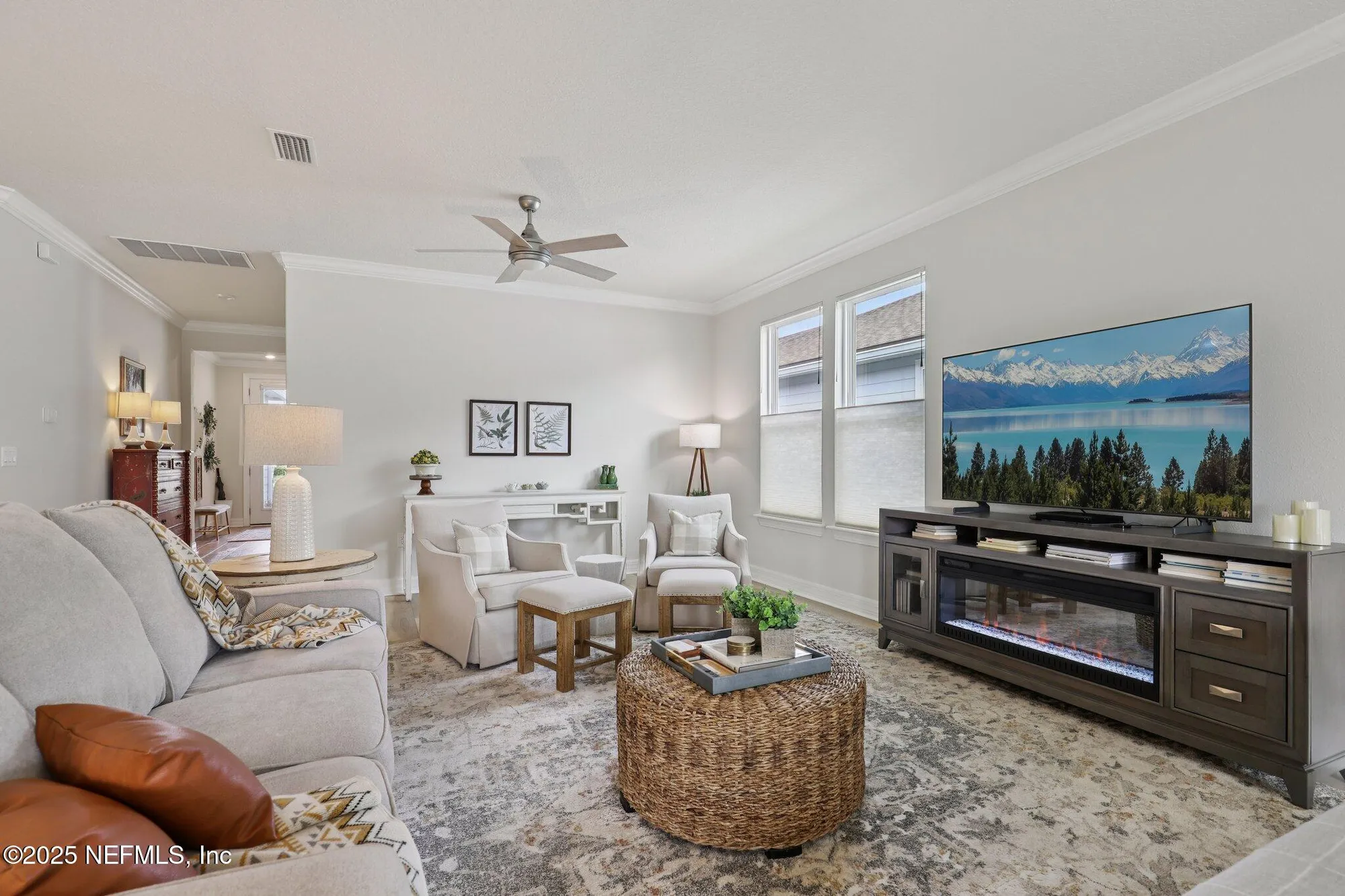 Property Slideshow image 7 of 44 | 11136 town view ct, Jacksonville, FL, 32256