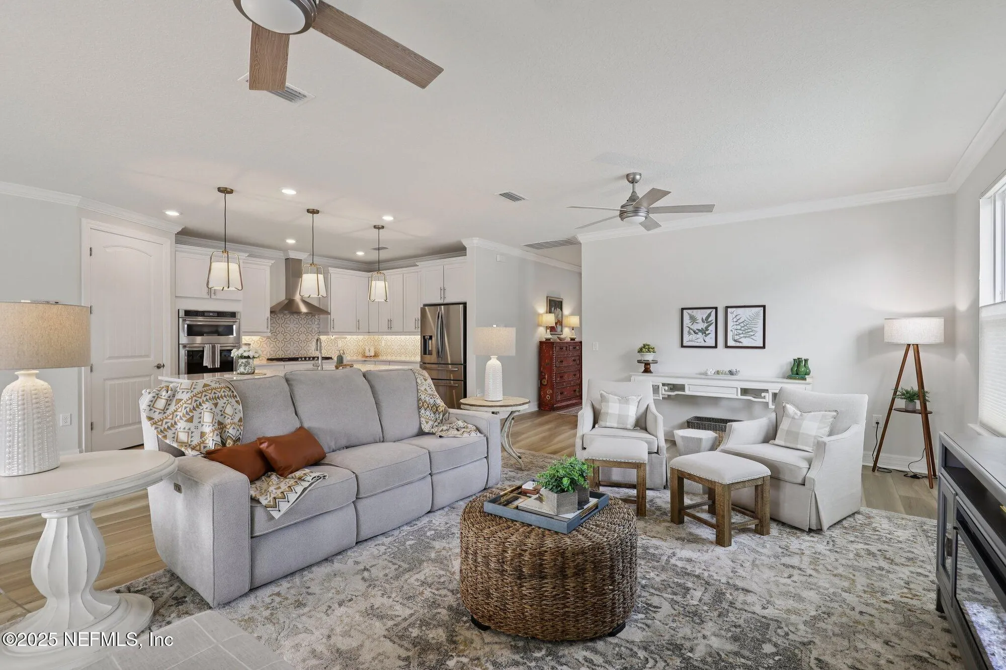 Property Slideshow image 8 of 44 | 11136 town view ct, Jacksonville, FL, 32256