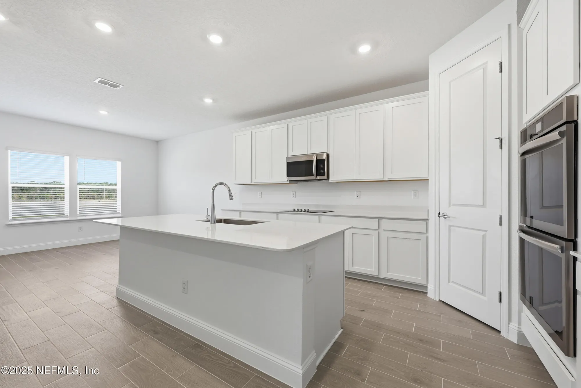 Property Slideshow image 5 of 27 | 2761 firelight ln, Green Cove Springs, FL, 32043