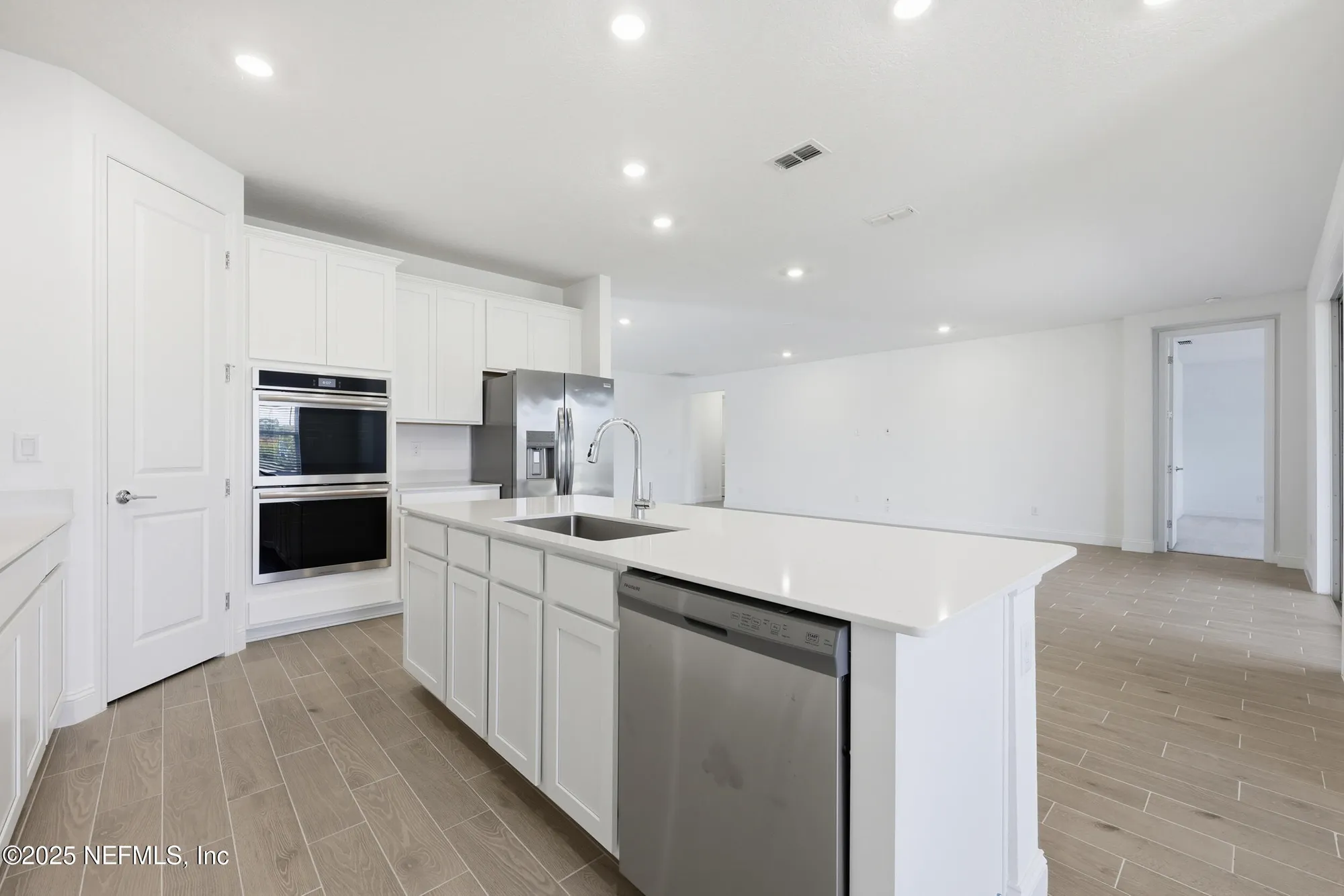 Property Slideshow image 6 of 27 | 2761 firelight ln, Green Cove Springs, FL, 32043