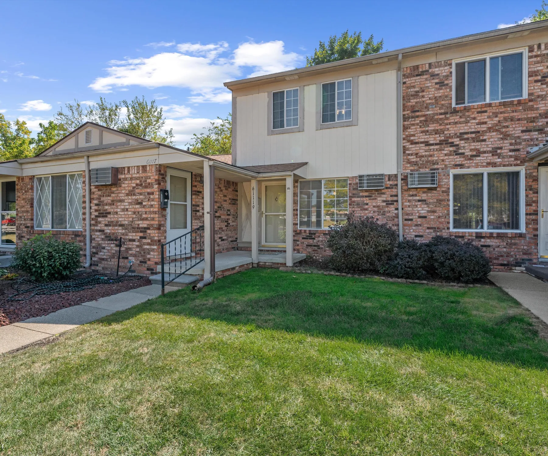 Property Slideshow image 23 of 32 | 61119 heritage blvd # 3, South Lyon, MI, 48178