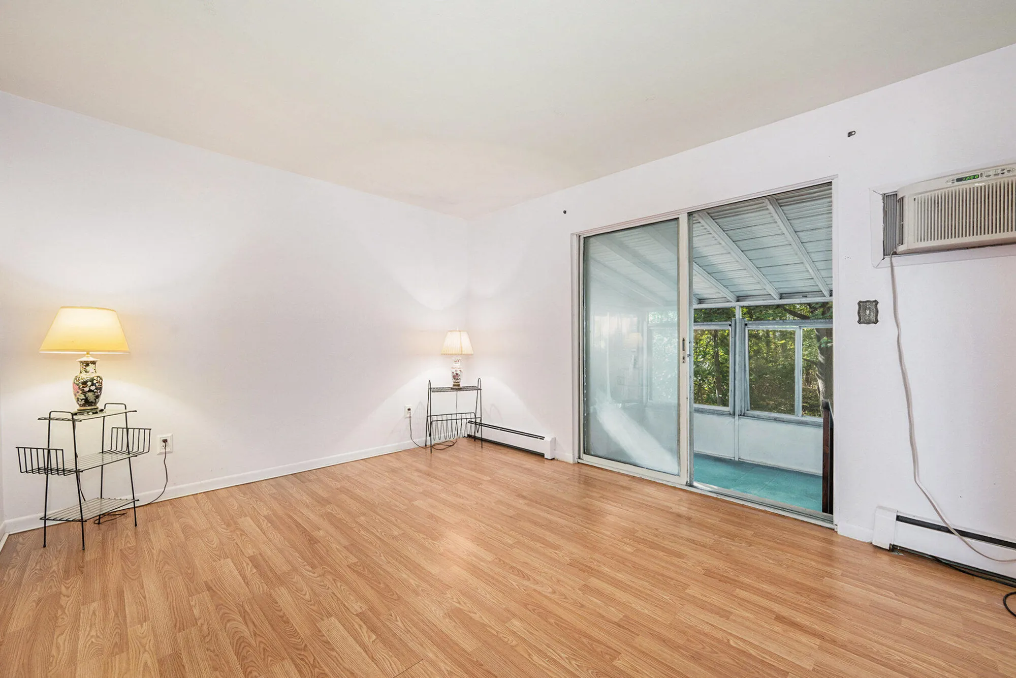 Property Slideshow image 8 of 17 | 61117 heritage blvd, South Lyon, MI, 48178