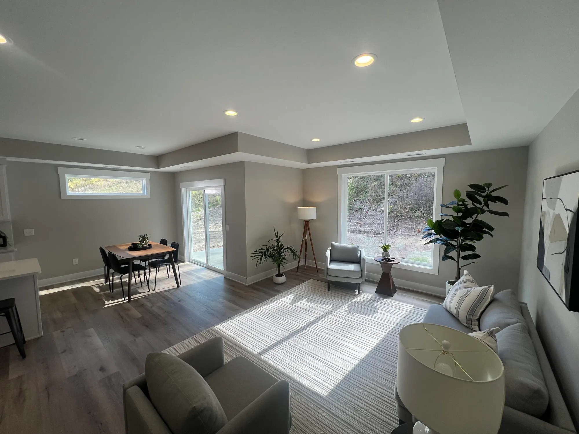 Property Slideshow image 7 of 12 | 1034 castlebay way # 16, Hudsonville, MI, 49426