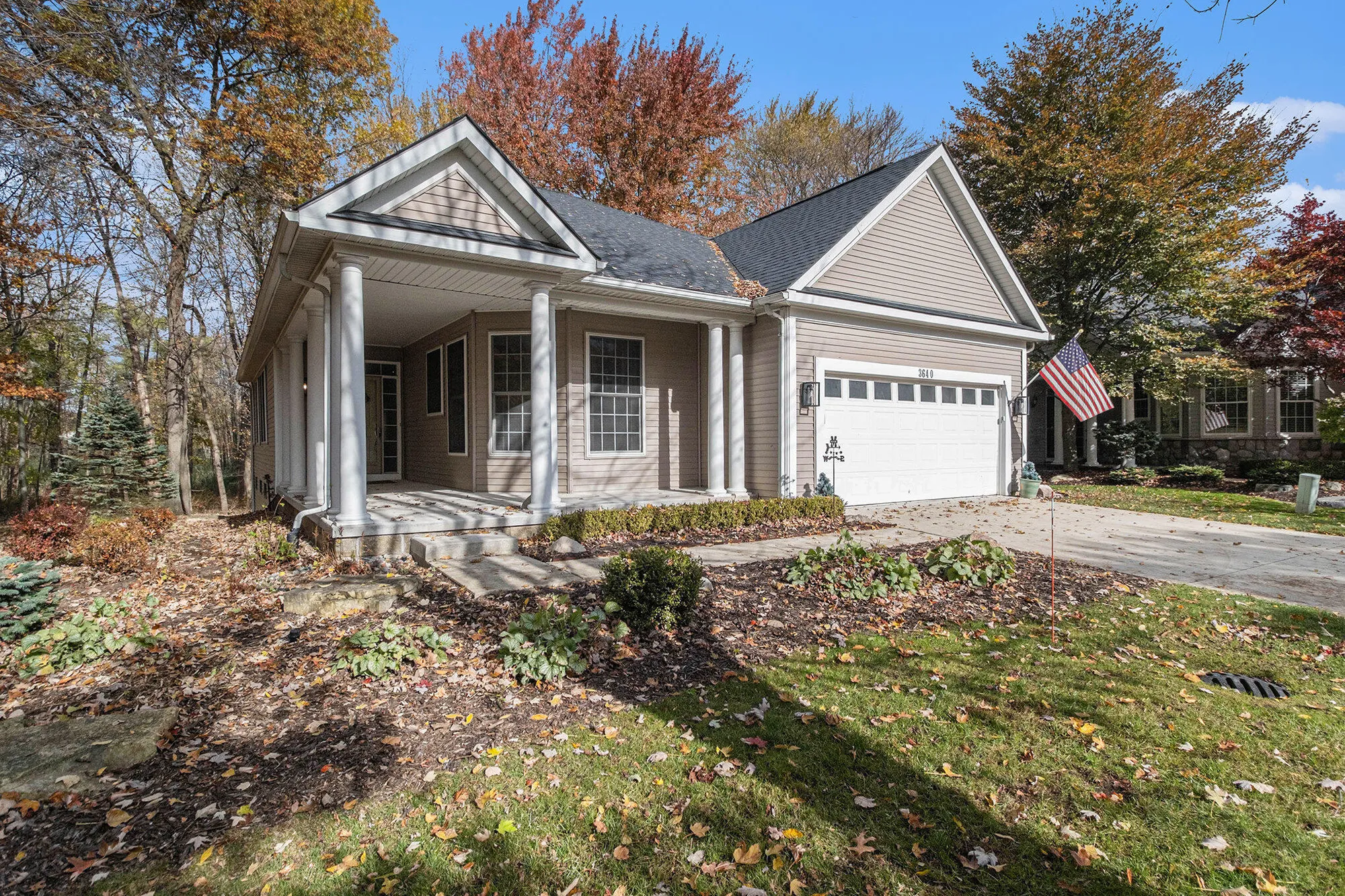 Property Slideshow image 3 of 29 | 3640 camden ct, Auburn Hills, MI, 48326