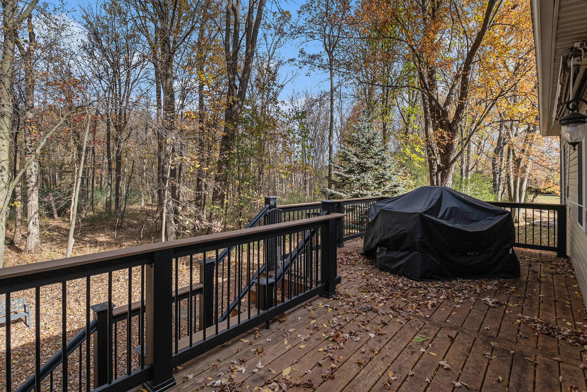 Property Slideshow image 19 of 29 | 3640 camden ct, Auburn Hills, MI, 48326