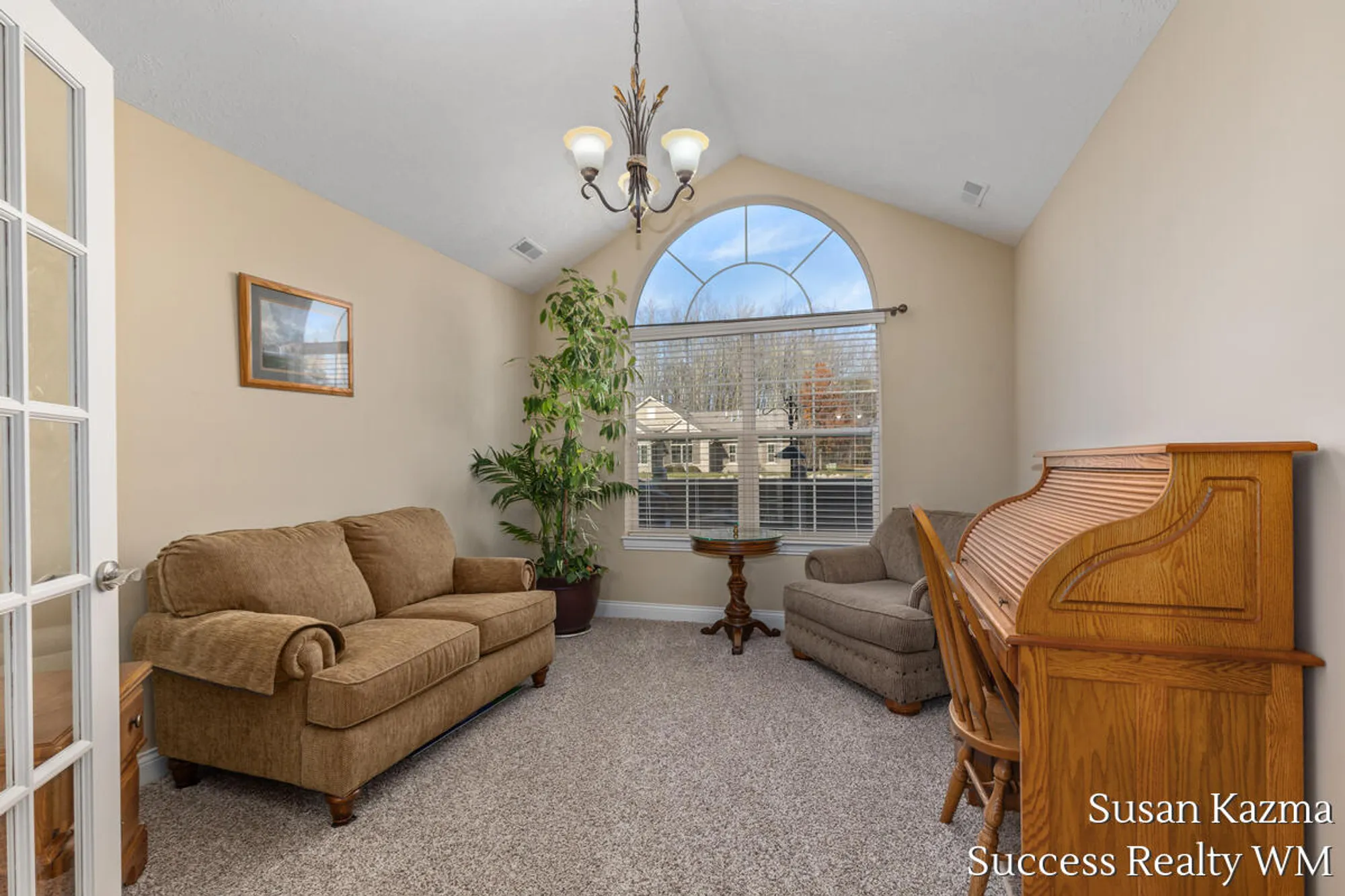Property Slideshow image 12 of 31 | 3461 evan brooke dr sw, Grandville, MI, 49418