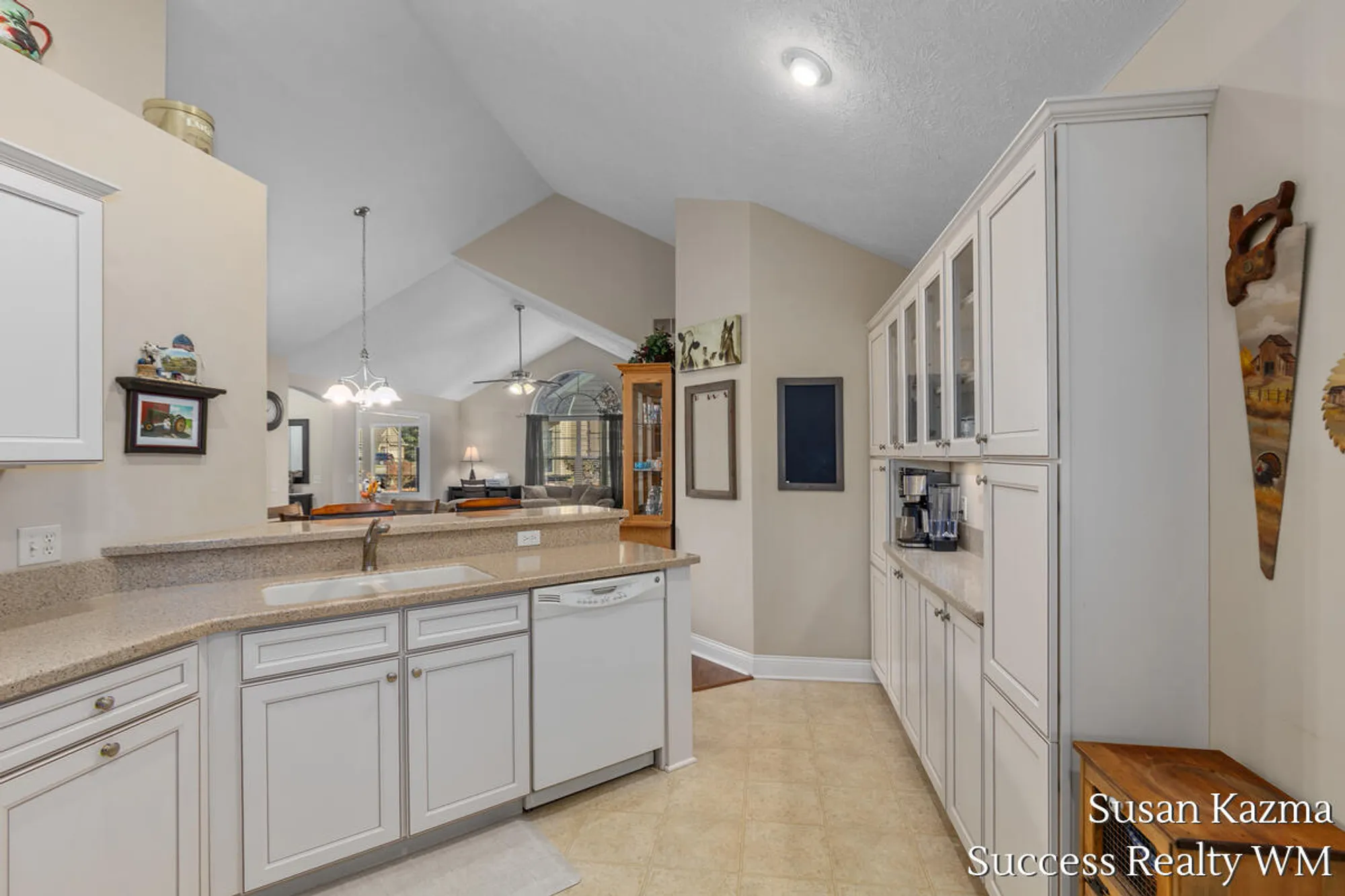 Property Slideshow image 15 of 31 | 3461 evan brooke dr sw, Grandville, MI, 49418