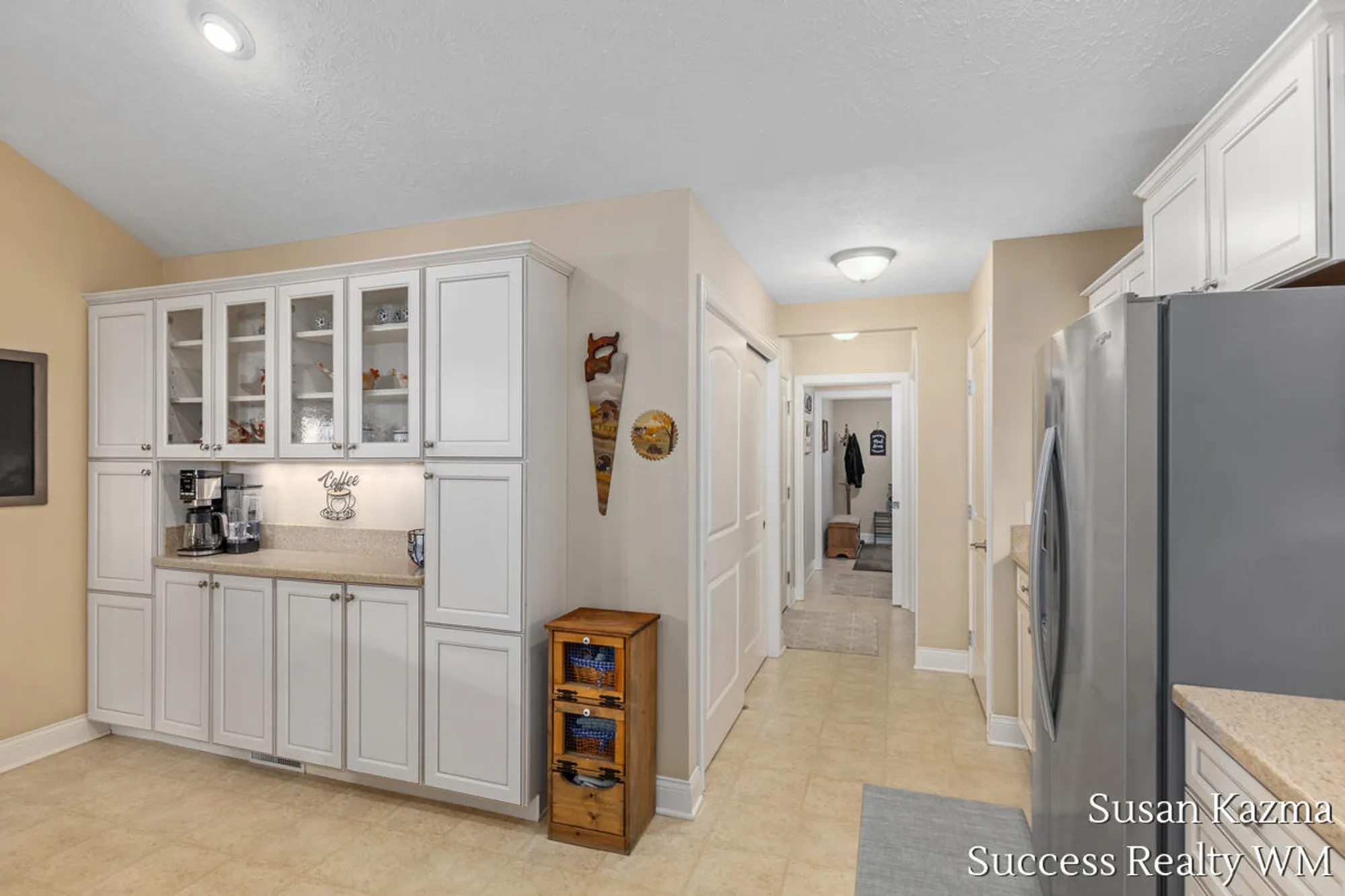 Property Slideshow image 16 of 31 | 3461 evan brooke dr sw, Grandville, MI, 49418