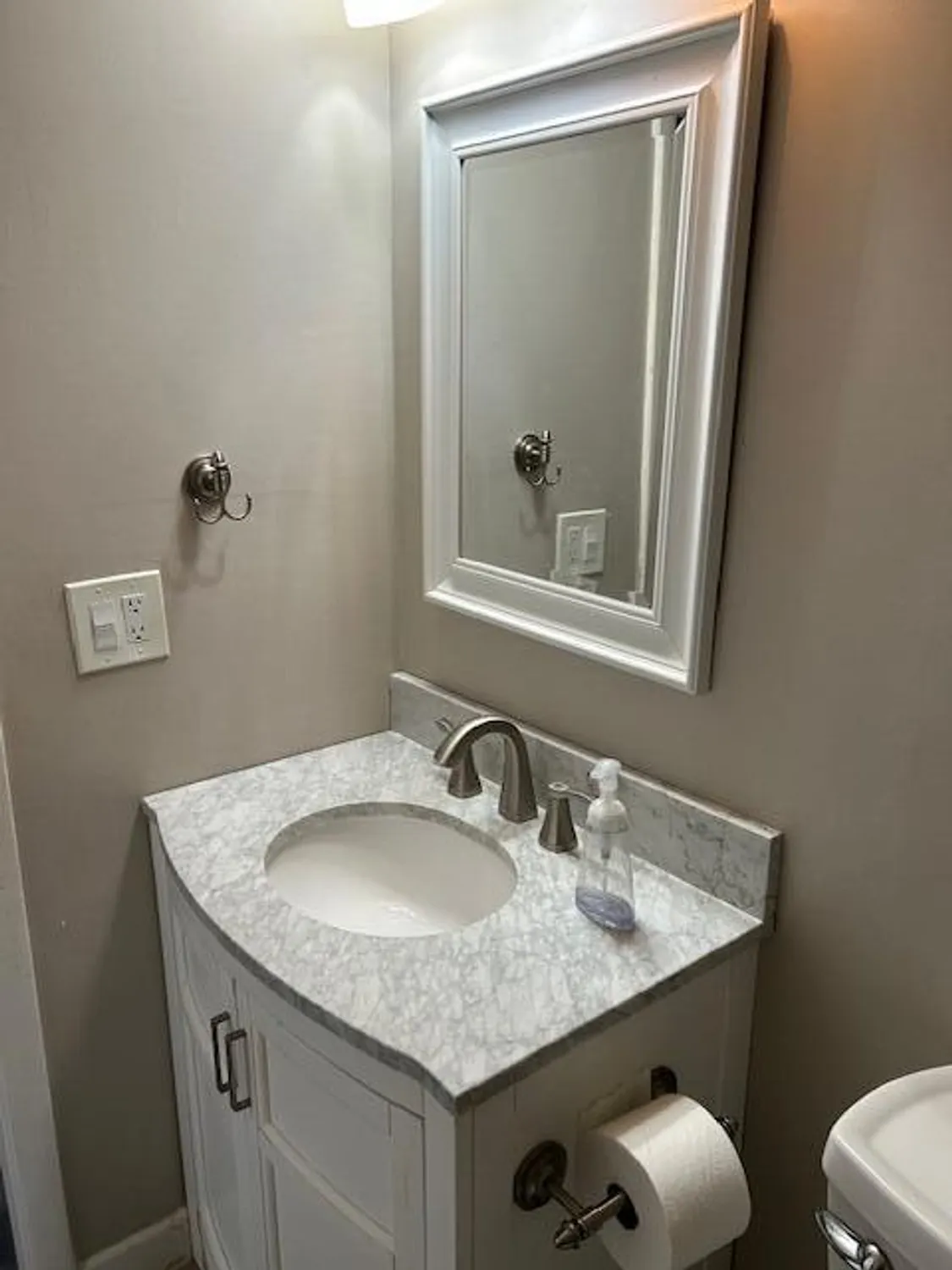 Property Slideshow image 4 of 8 | 25225 potomac dr # 8, South Lyon, MI, 48178