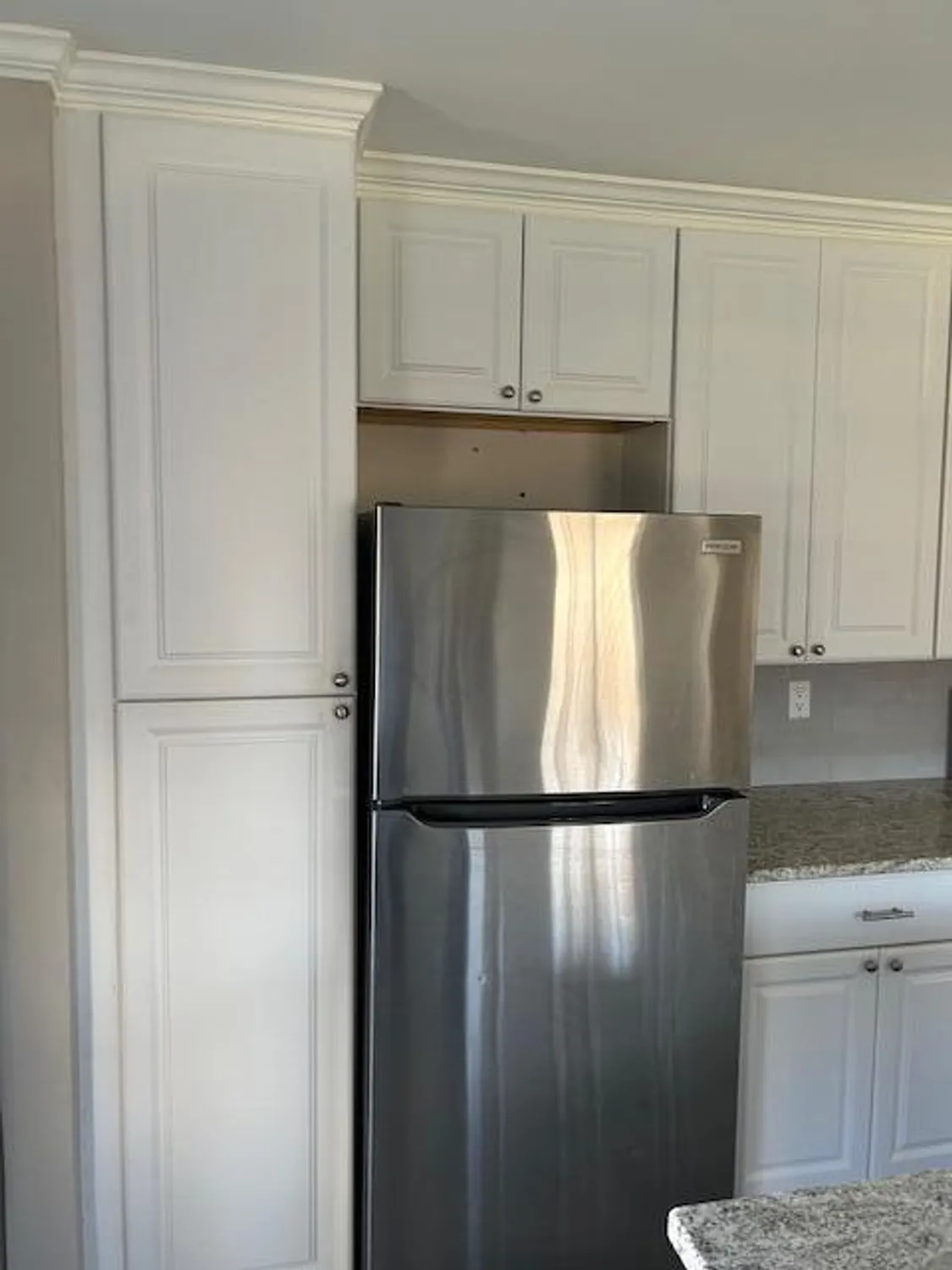 Property Slideshow image 2 of 8 | 25225 potomac dr # 8, South Lyon, MI, 48178