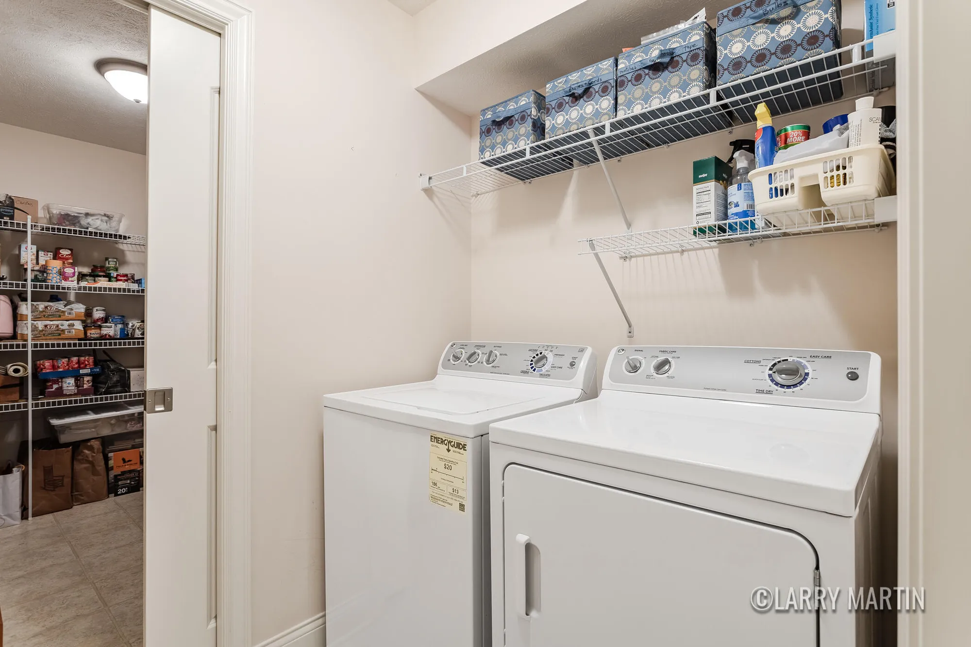 Property Slideshow image 20 of 35 | 5331 mapleside ln, Wyoming, MI, 49418