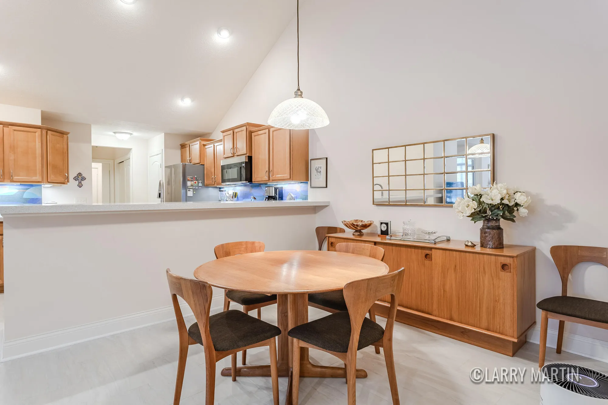 Property Slideshow image 11 of 35 | 5331 mapleside ln, Wyoming, MI, 49418