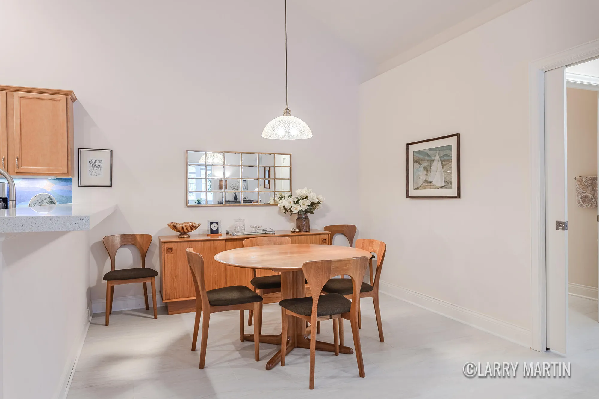 Property Slideshow image 10 of 35 | 5331 mapleside ln, Wyoming, MI, 49418