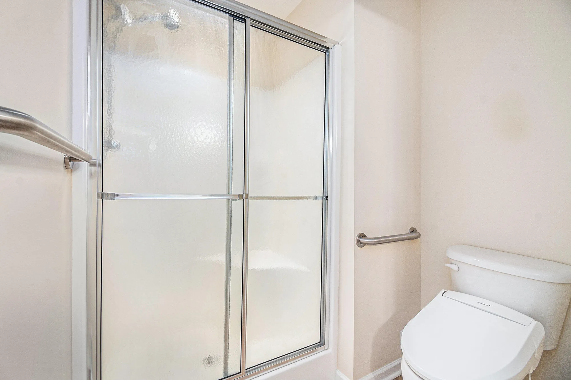 Property Slideshow image 13 of 37 | 5333 fawn creek dr sw, Grandville, MI, 49418