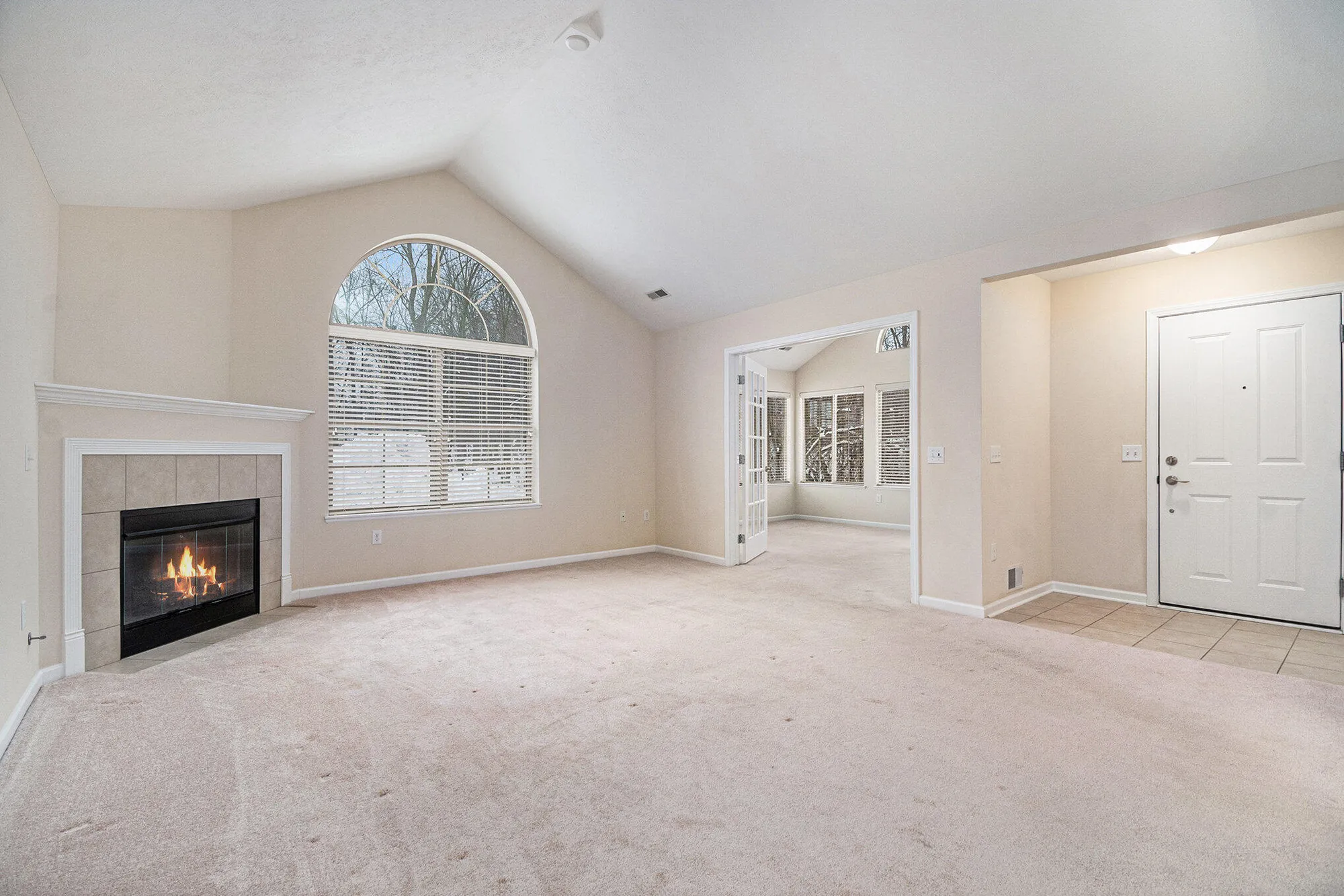 Property Slideshow image 18 of 37 | 5333 fawn creek dr sw, Grandville, MI, 49418