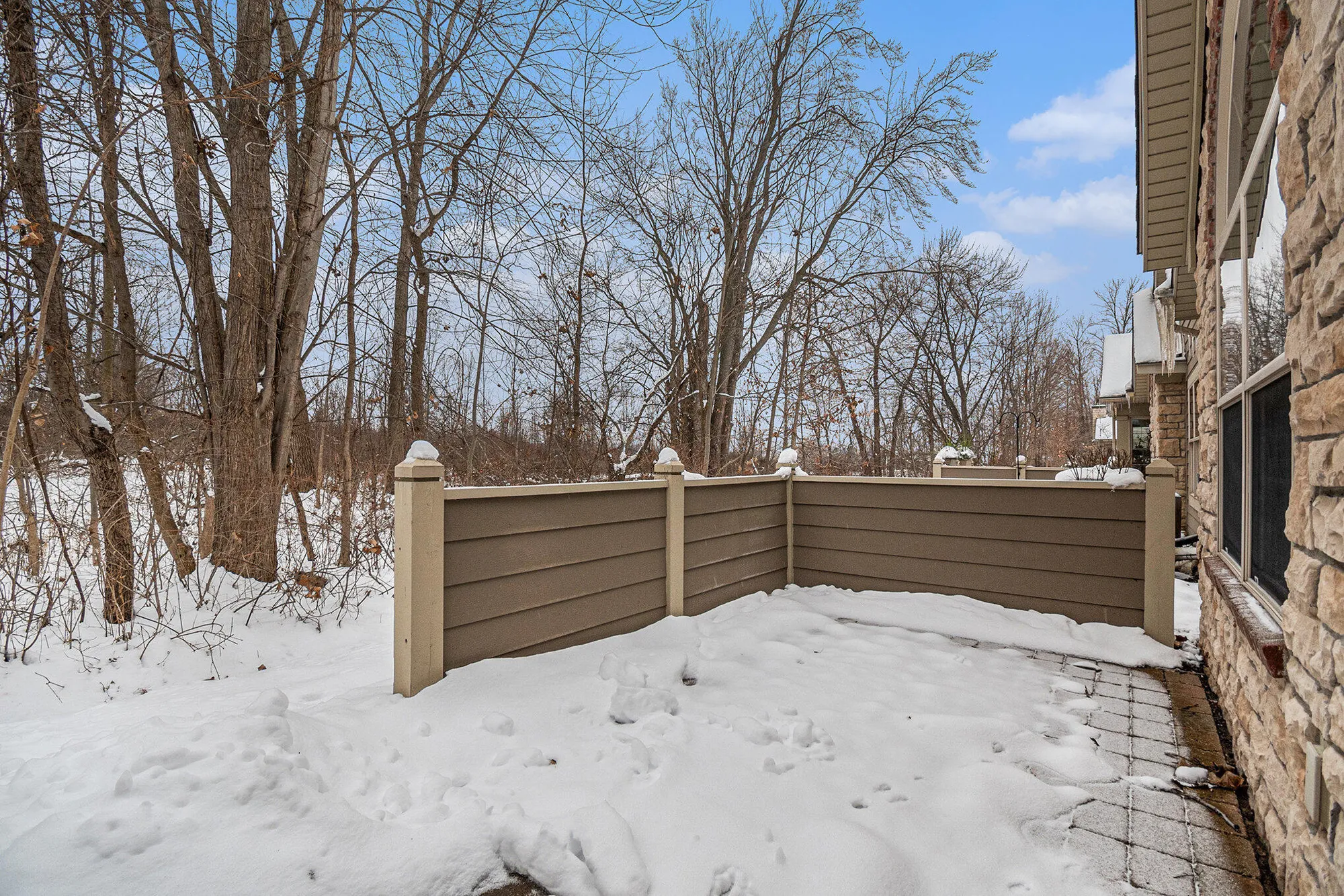 Property Slideshow image 28 of 37 | 5333 fawn creek dr sw, Grandville, MI, 49418