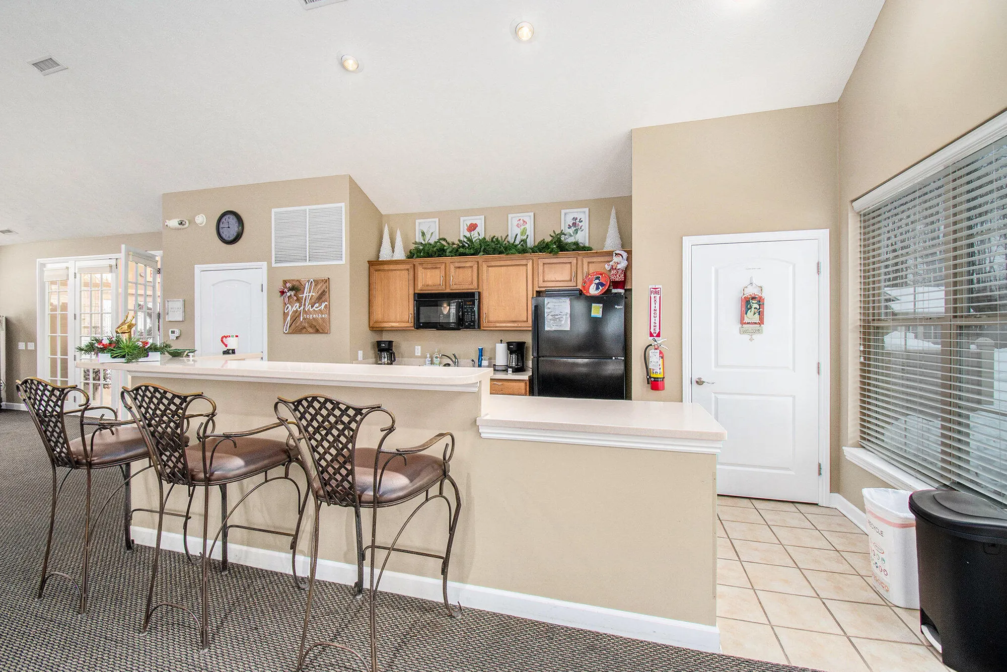 Property Slideshow image 34 of 37 | 5333 fawn creek dr sw, Grandville, MI, 49418