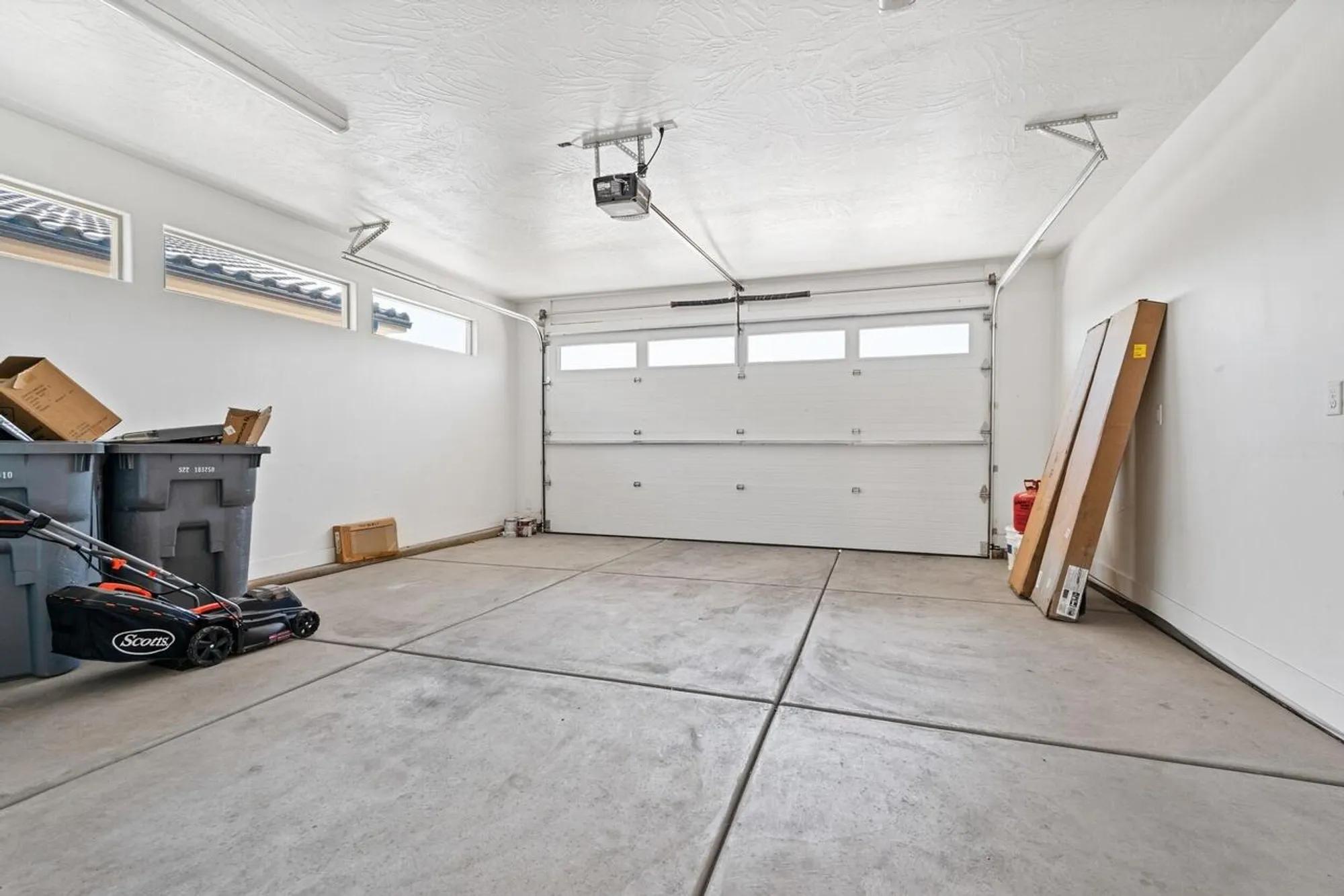 Property Slideshow image 14 of 31 | 116 w camino borde, Washington, UT, 84780