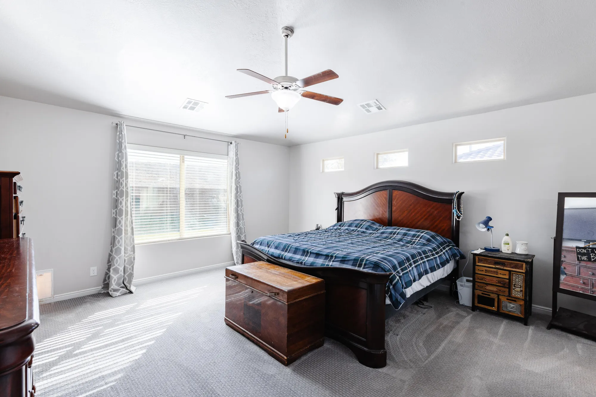 Property Slideshow image 17 of 32 | 833 w 4100, St George, UT, 84790