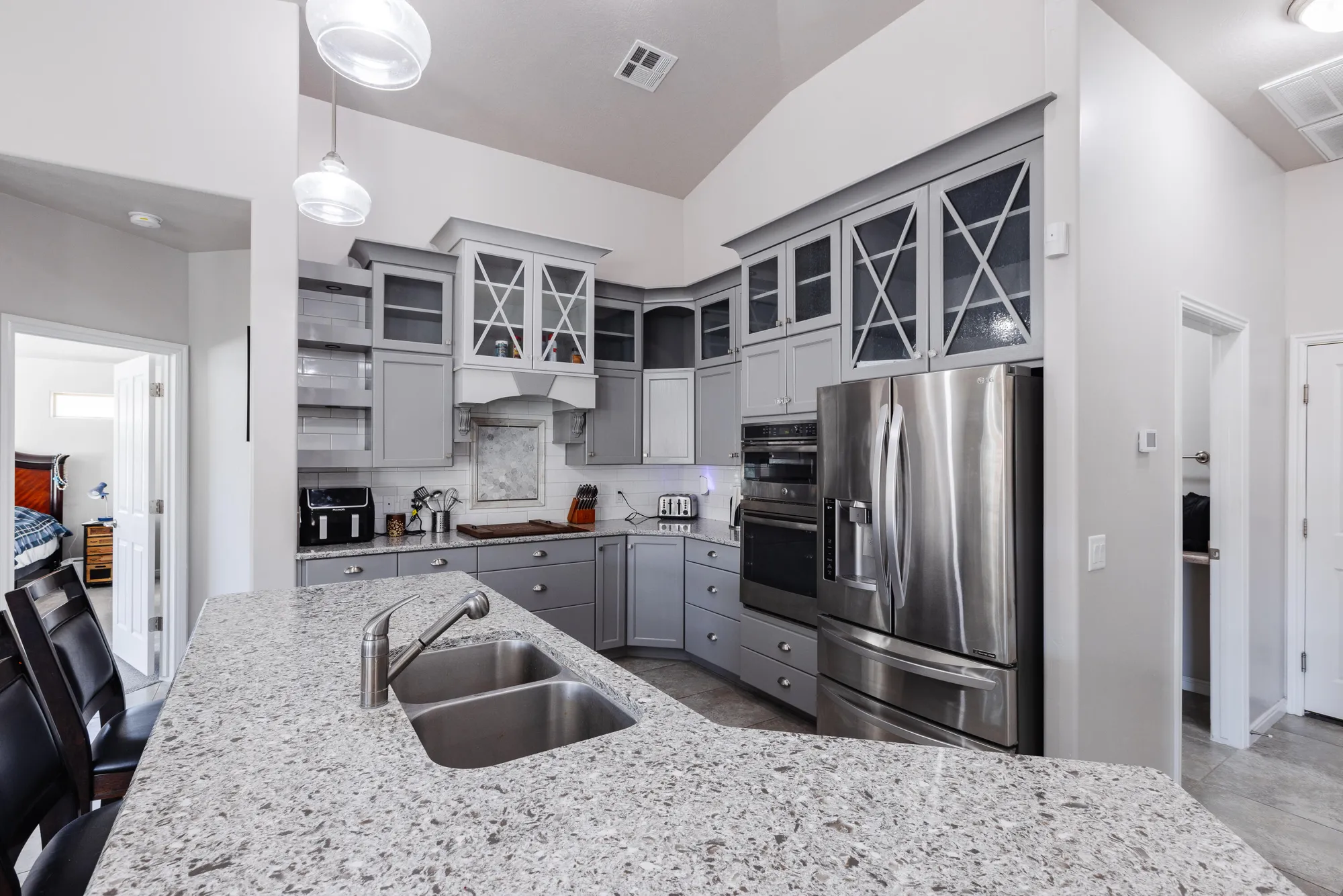 Property Slideshow image 14 of 32 | 833 w 4100, St George, UT, 84790