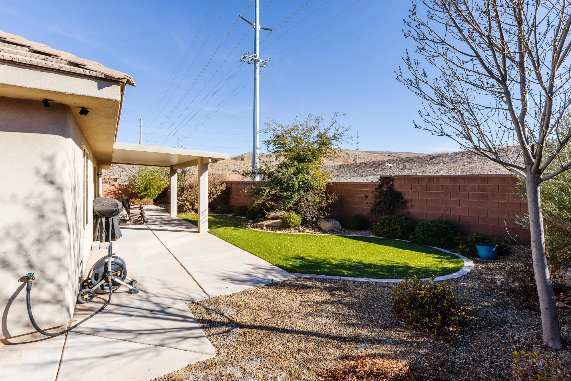 Property Slideshow image 28 of 32 | 833 w 4100, St George, UT, 84790