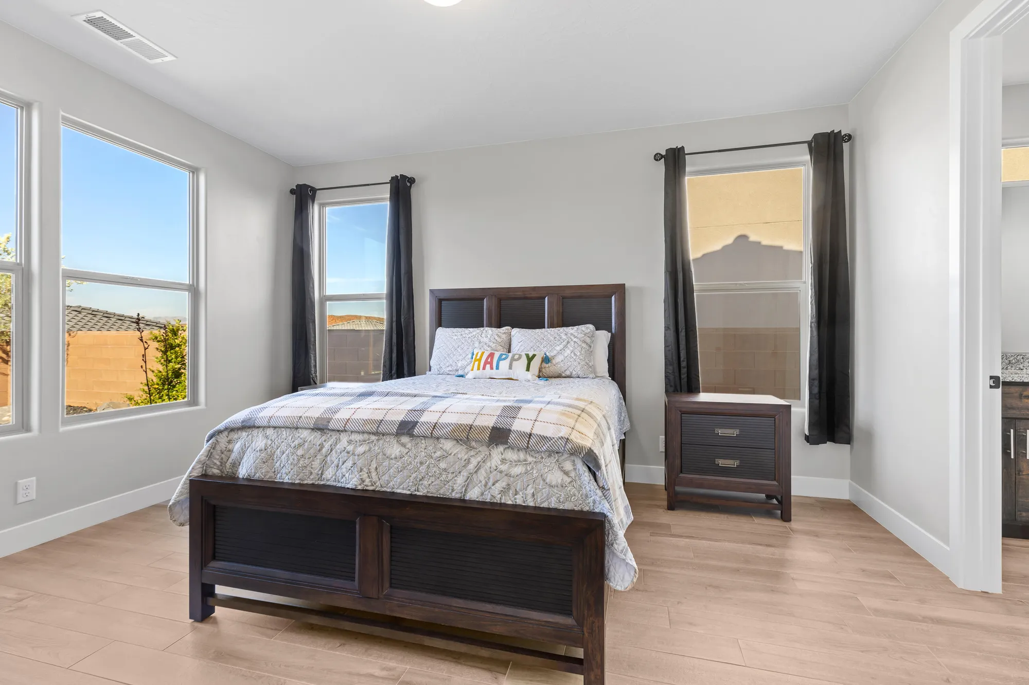 Property Slideshow image 9 of 40 | 315 w camino borde, Washington, UT, 84780