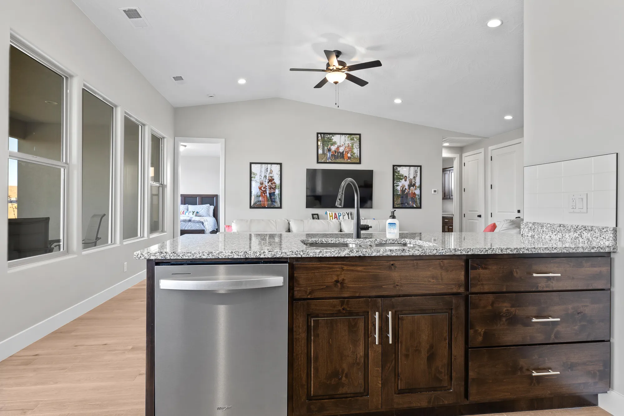 Property Slideshow image 7 of 40 | 315 w camino borde, Washington, UT, 84780