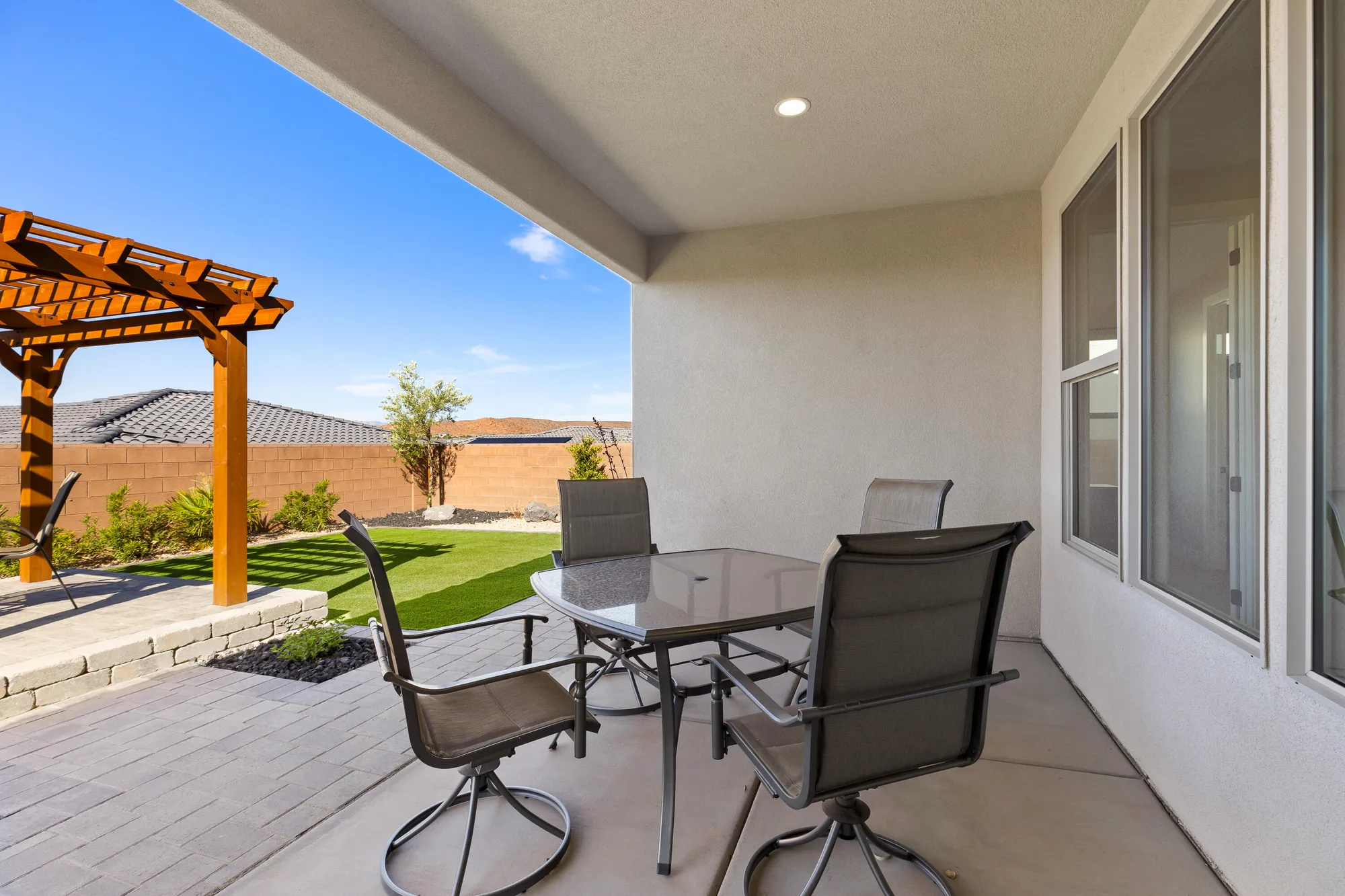 Property Slideshow image 20 of 40 | 315 w camino borde, Washington, UT, 84780