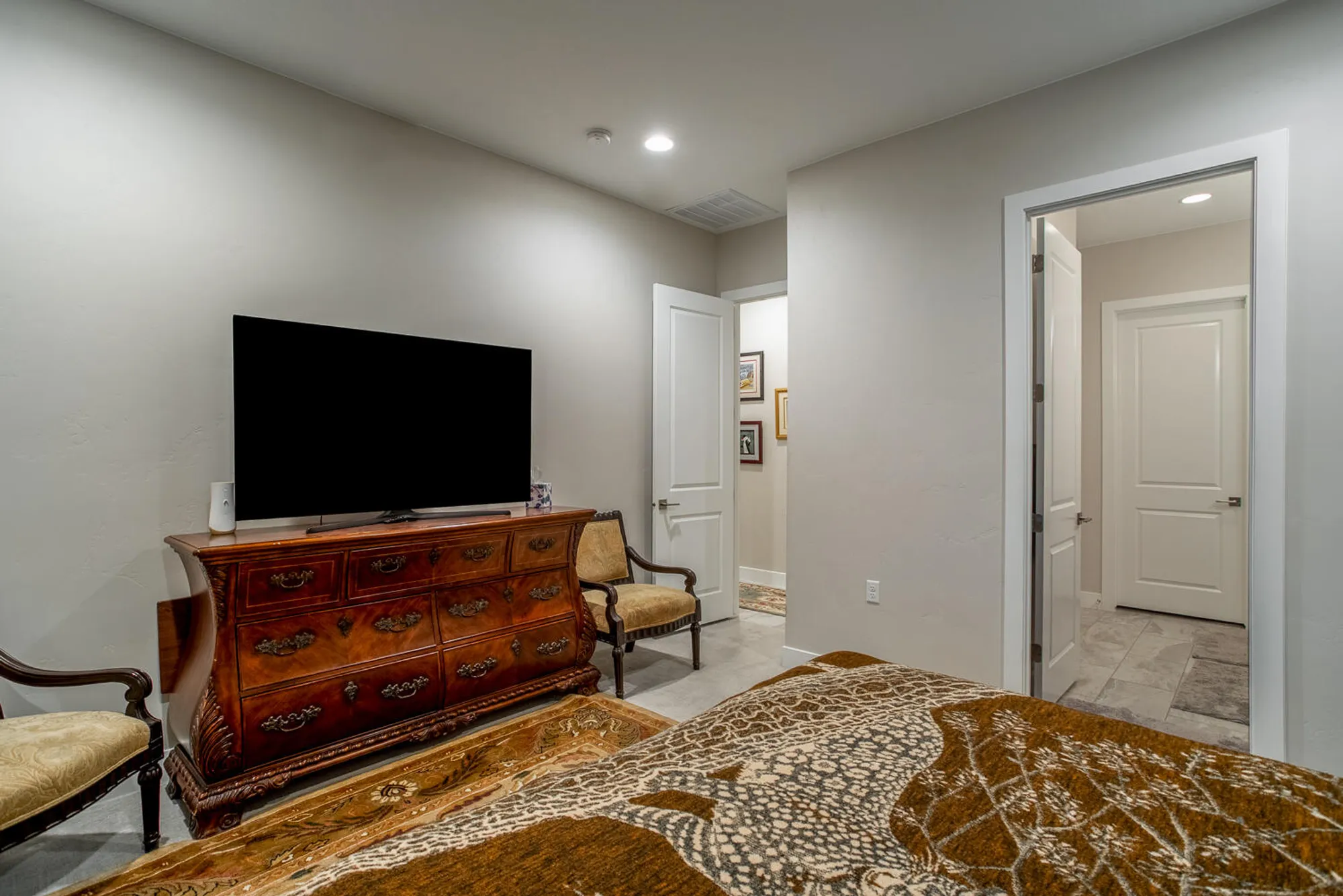 Property Slideshow image 15 of 39 | 4605 s wallace cir, St George, UT, 84790