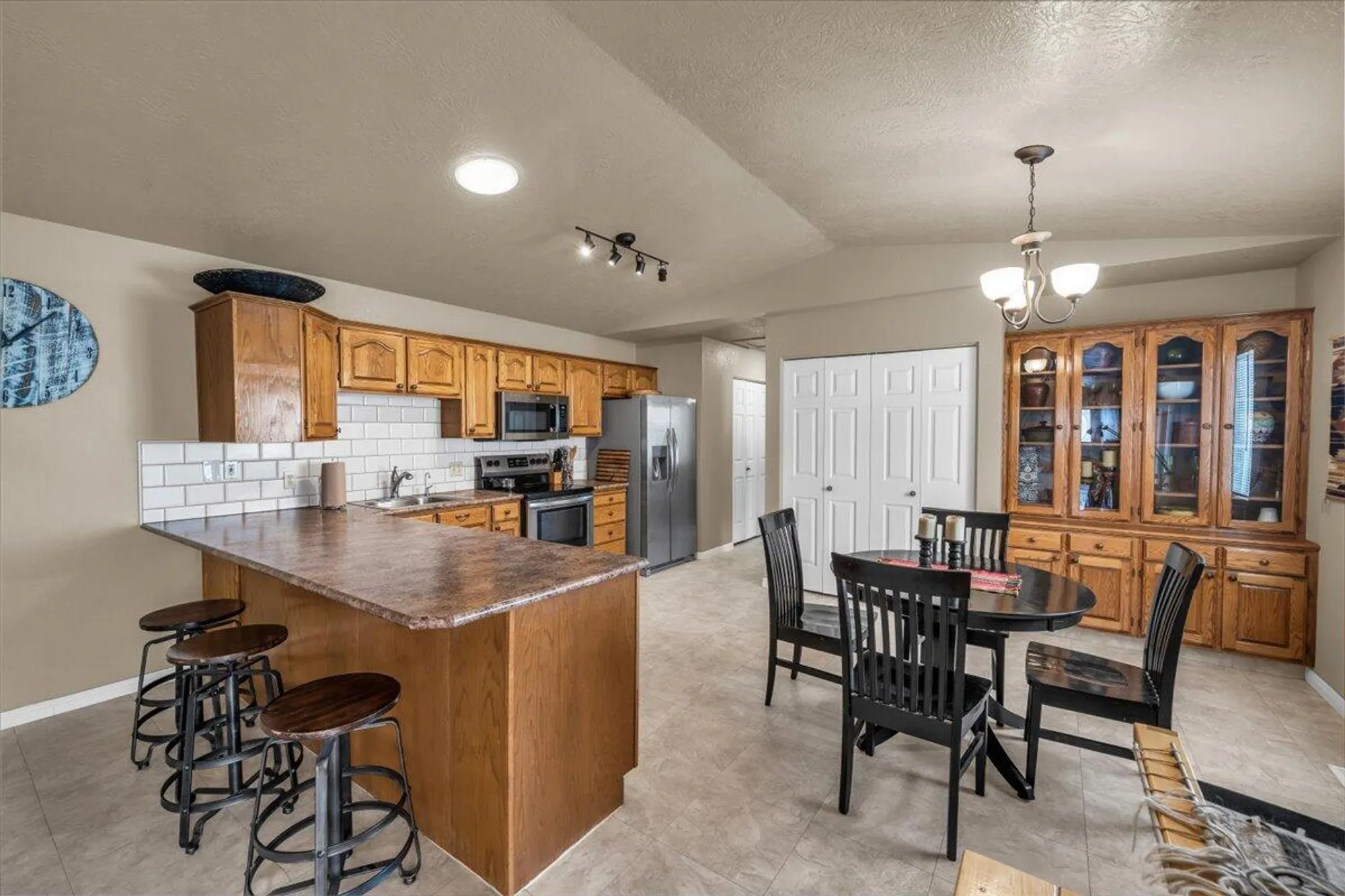 Property Slideshow image 8 of 27 | 1331 n dixie downs rd unit 117, St George, UT, 84770