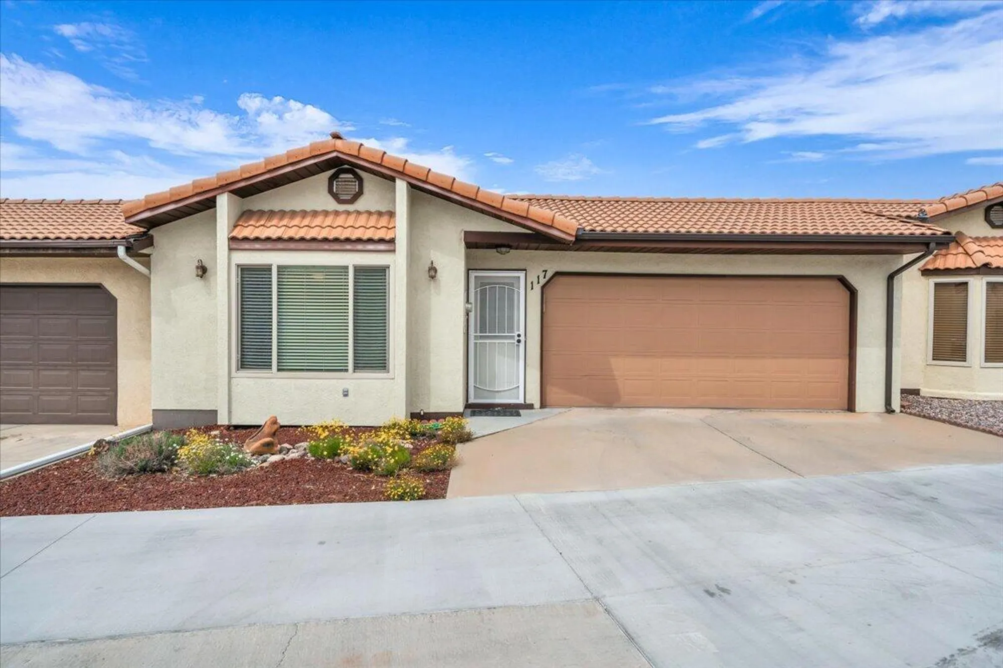 Property Slideshow image 2 of 27 | 1331 n dixie downs rd unit 117, St George, UT, 84770