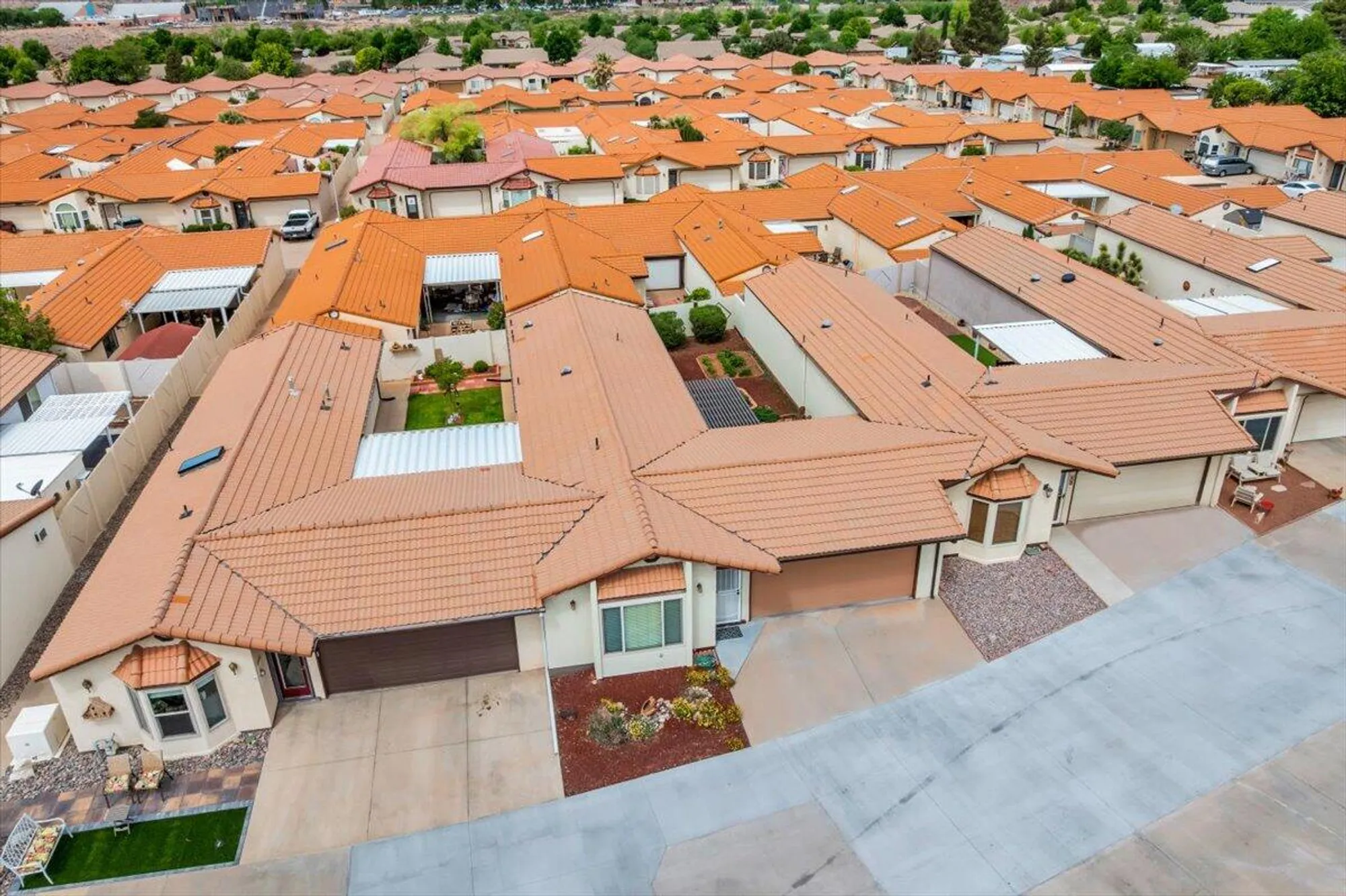 Property Slideshow image 3 of 27 | 1331 n dixie downs rd unit 117, St George, UT, 84770