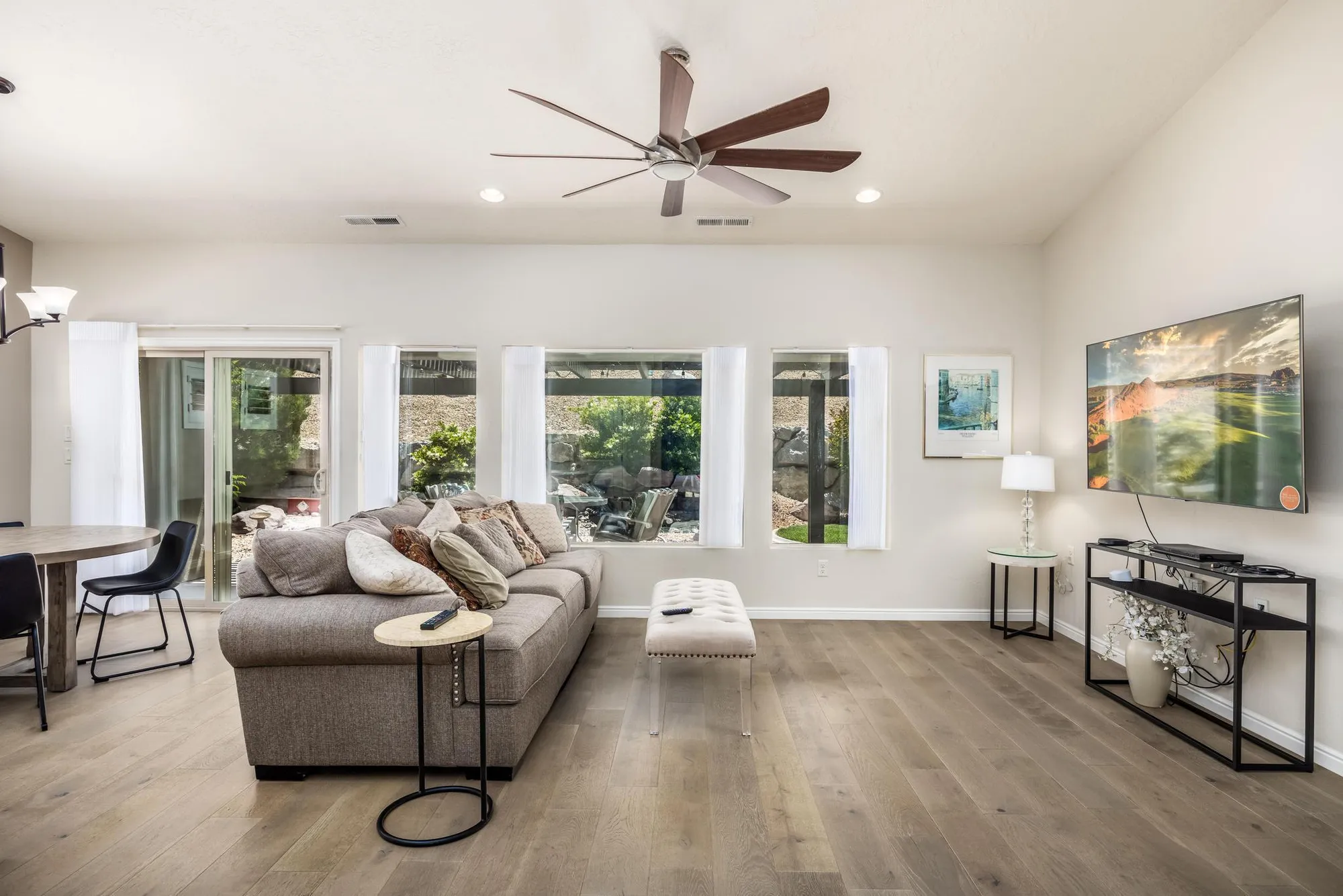 Property Slideshow image 2 of 33 | 1349 w silk berry dr, St George, UT, 84790