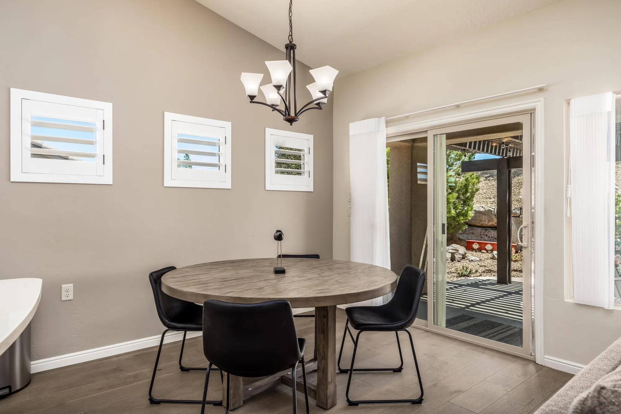 Property Slideshow image 8 of 33 | 1349 w silk berry dr, St George, UT, 84790