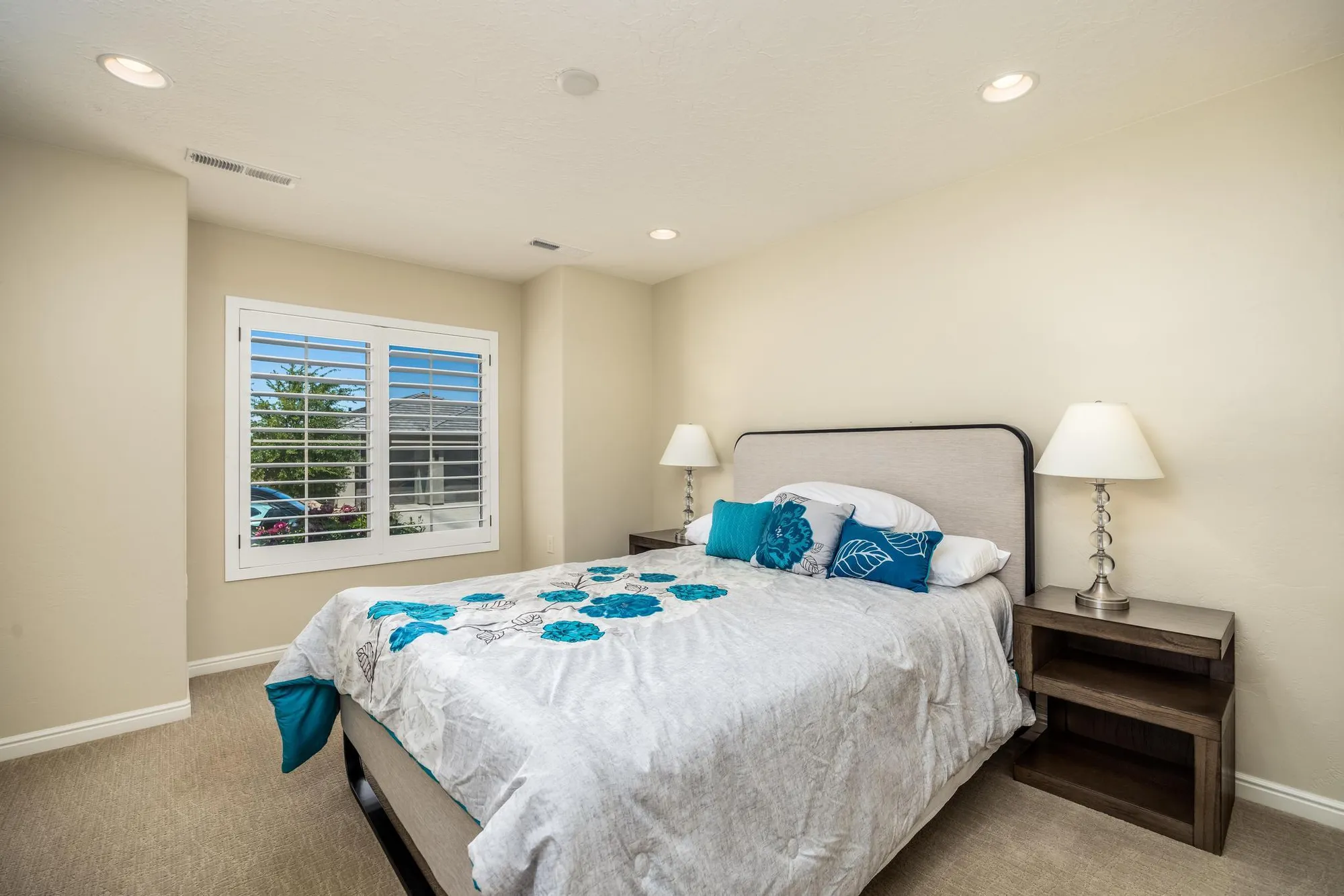 Property Slideshow image 20 of 33 | 1349 w silk berry dr, St George, UT, 84790