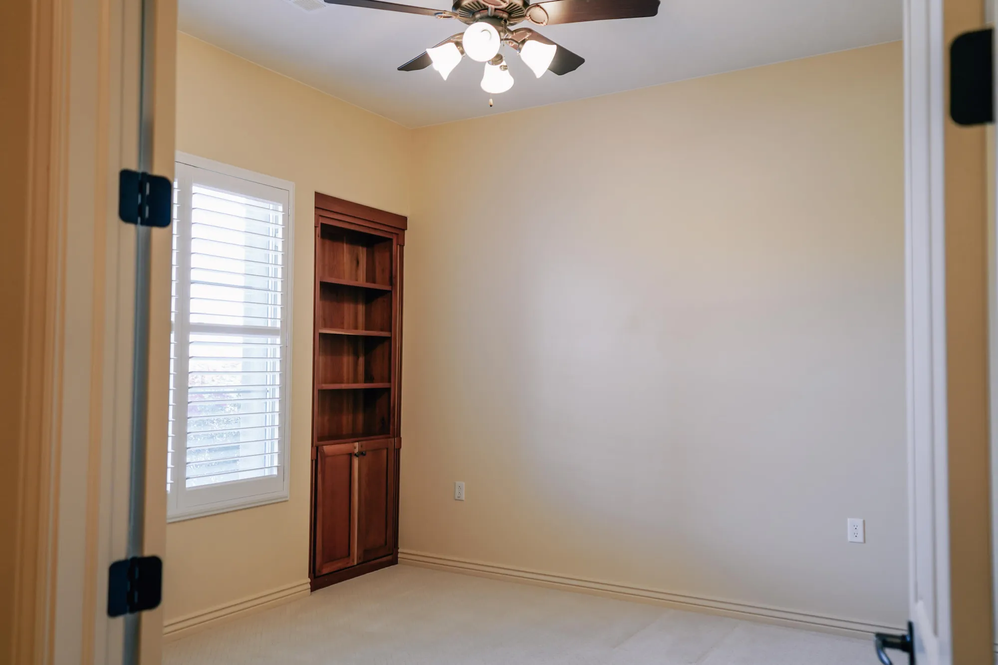 Property Slideshow image 5 of 37 | 4983 azalea cir, St George, UT, 84790