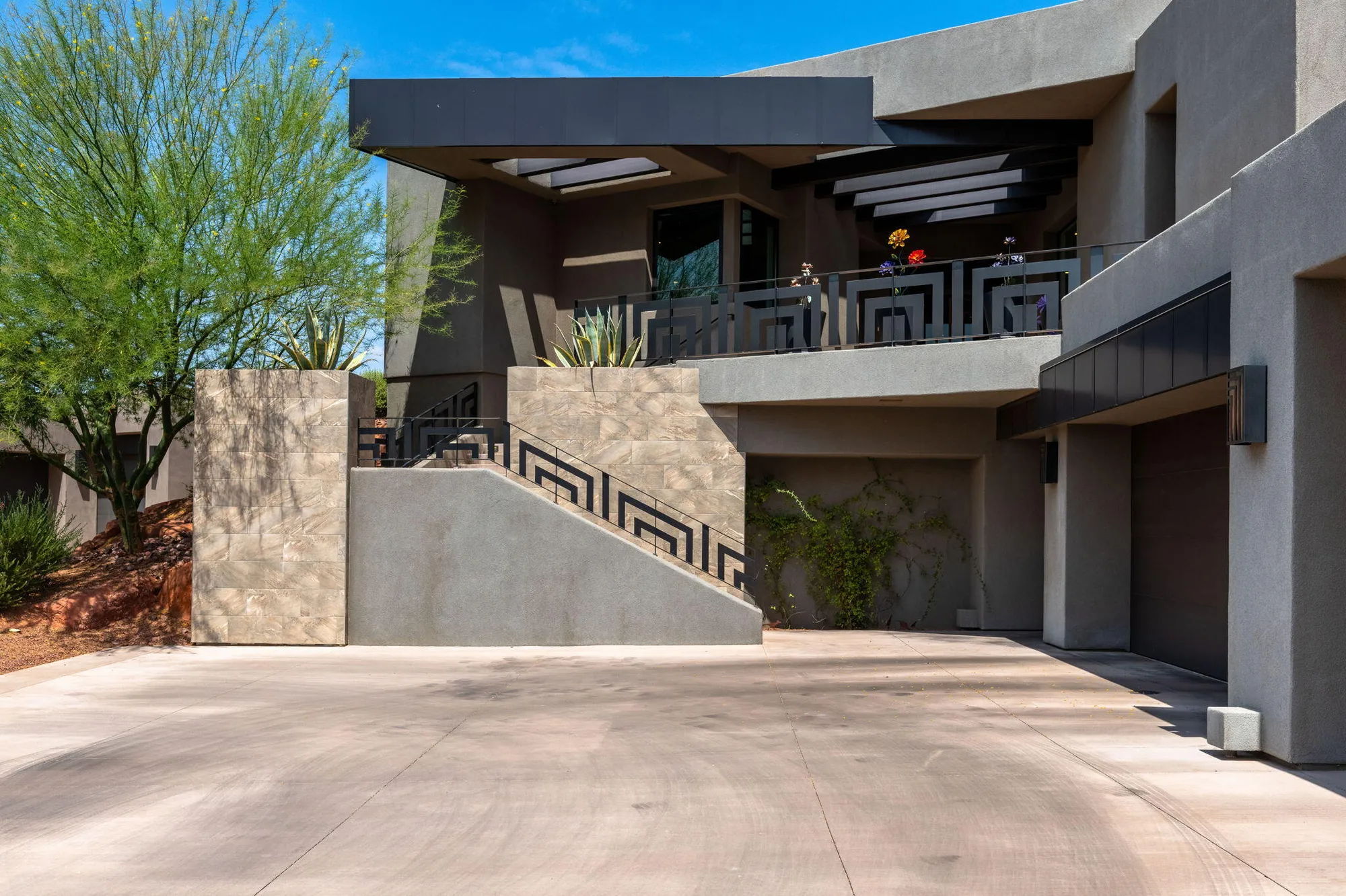 Property Slideshow image 4 of 61 | 1978 w cougar rock cir, St George, UT, 84770