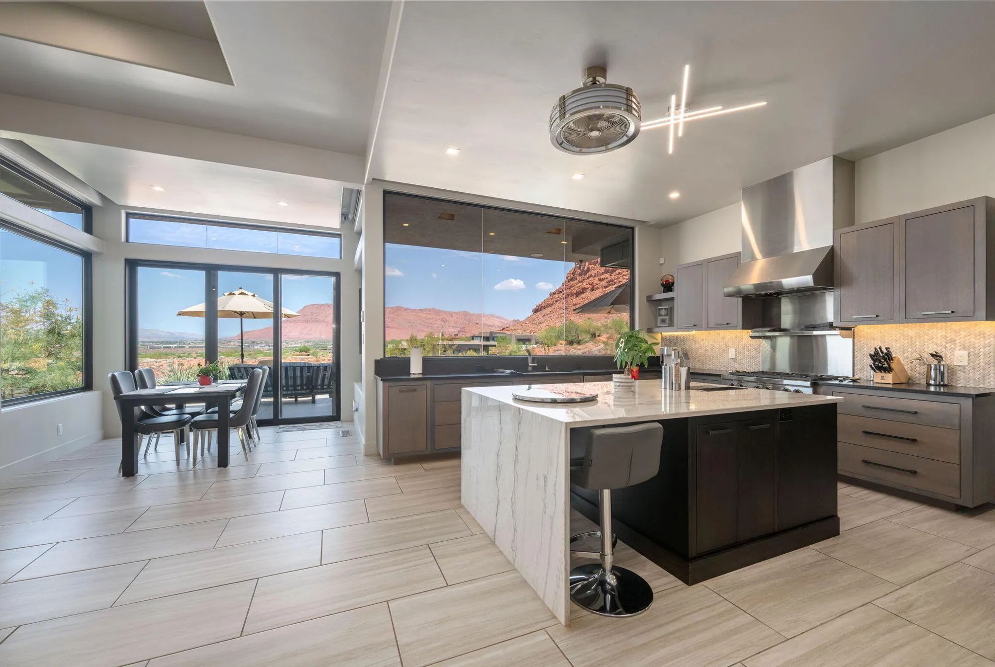 Property Slideshow image 11 of 61 | 1978 w cougar rock cir, St George, UT, 84770