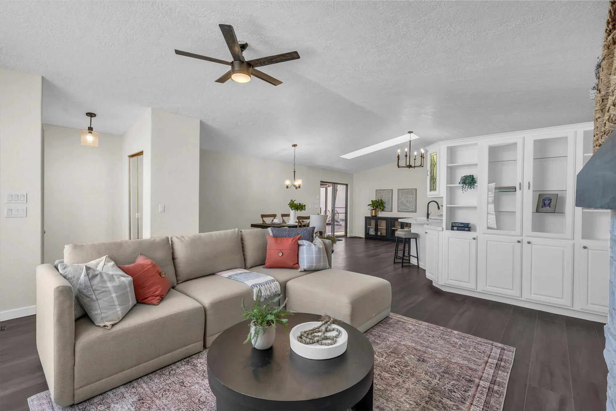 Property Slideshow image 4 of 17 | 1331 n dixie downs rd unit 100, St George, UT, 84770