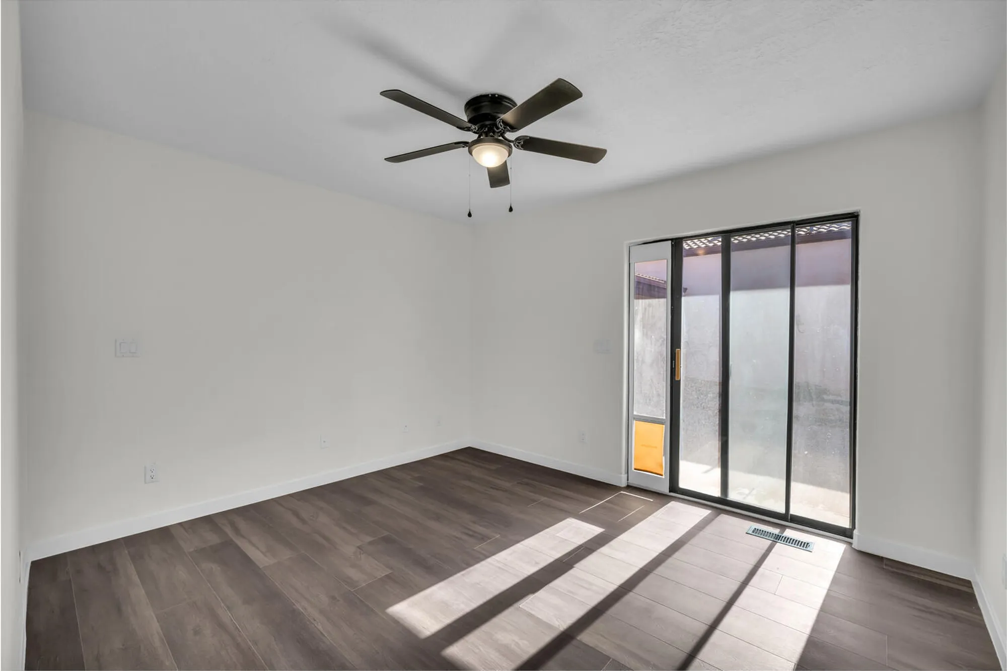 Property Slideshow image 11 of 17 | 1331 n dixie downs rd unit 100, St George, UT, 84770